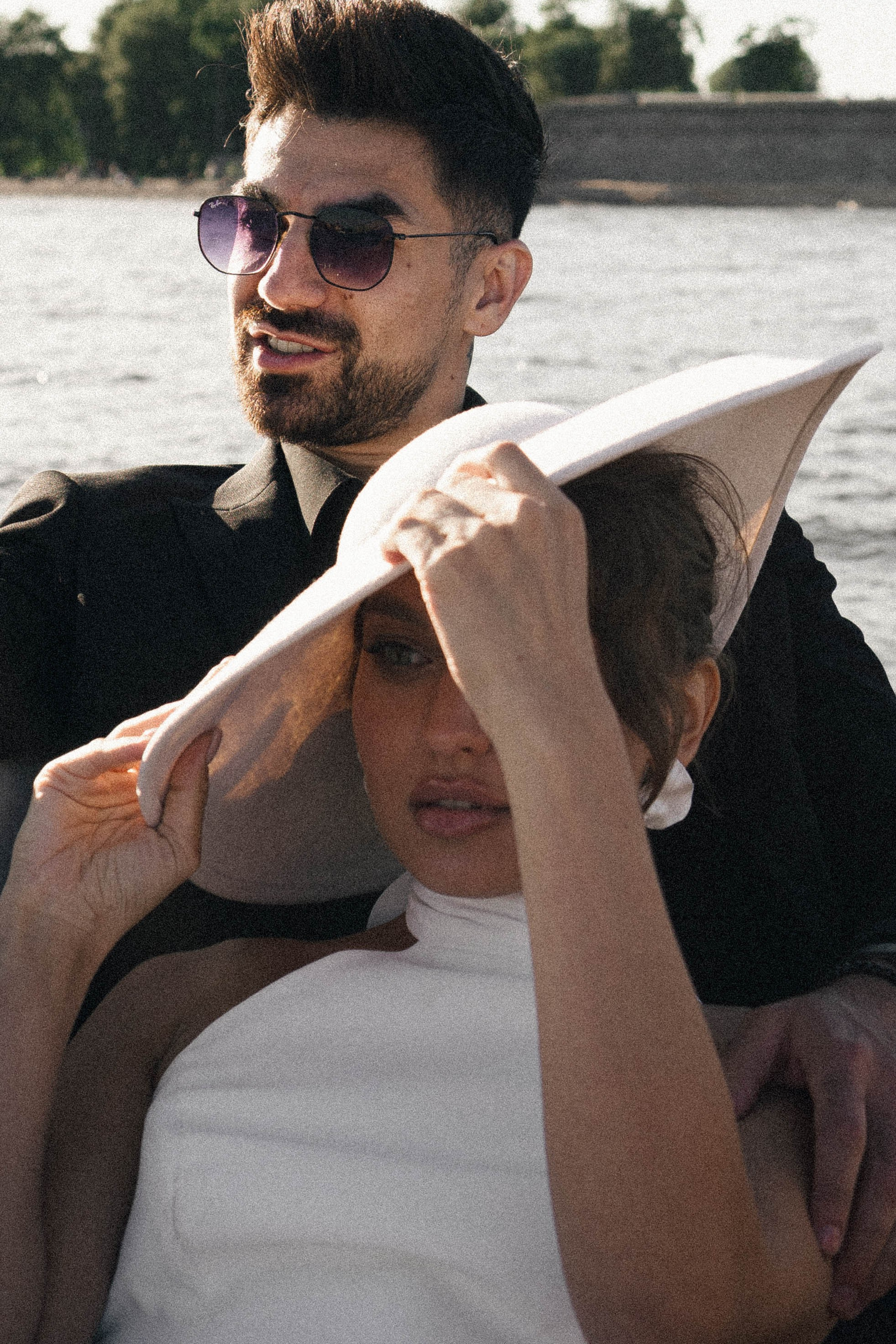 СВАДЕНБНАЯ СЬЕМКА НА КАТЕРЕ ПО КАНАЛАМ САНКТ-ПЕТЕРБУРГА И В АКВАТОРИИ НЕВЫ. Профессиональный фотограф, Санкт-Петербург — Виктория Богомолова