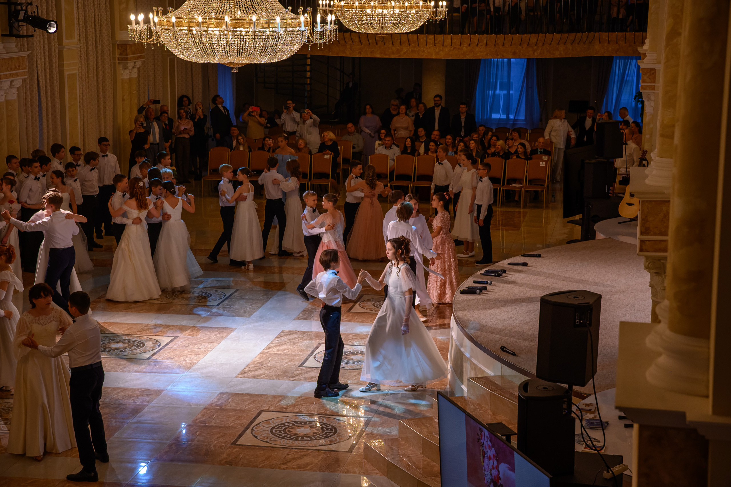 Бал ФМШ 7 класс. Фотограф новорожденных, семейный детский в Тюмени Татьяна Морозова