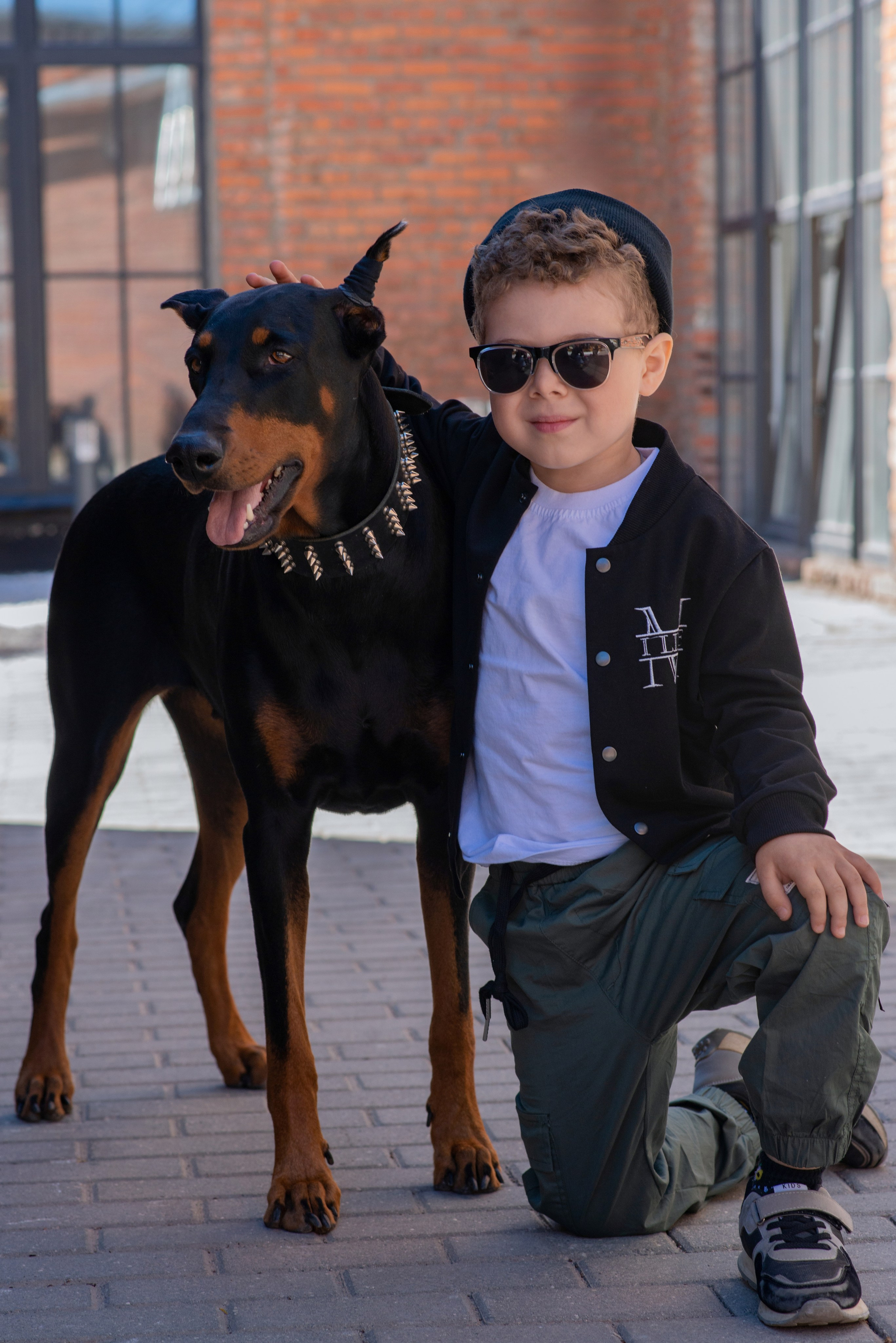 Уличная Фотопроект «Доберман». Фотограф Софья Власенко | Вологда