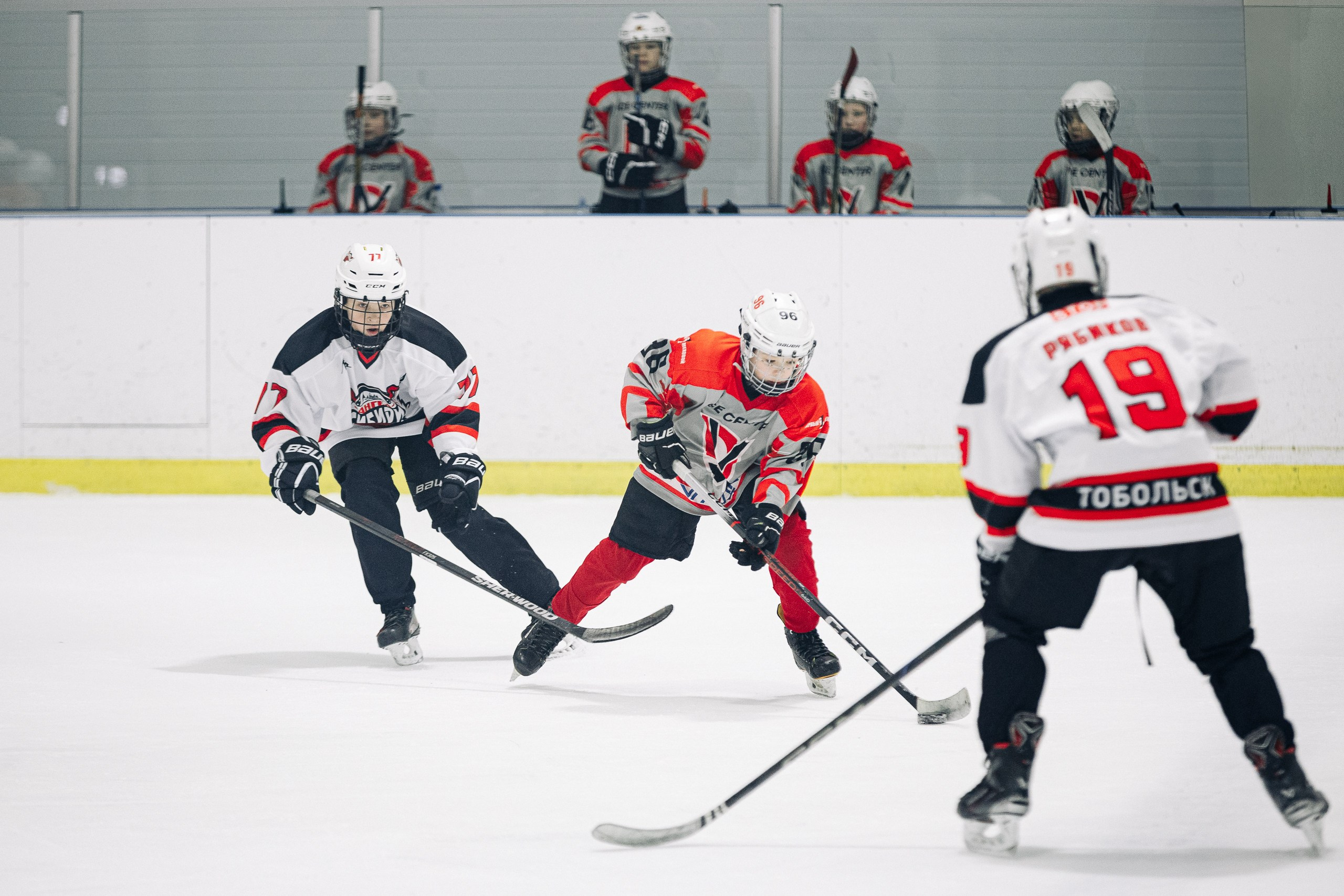 Первенство Тюмени по хоккею. MIG — студия спортивной фотографии Михаила Голянского