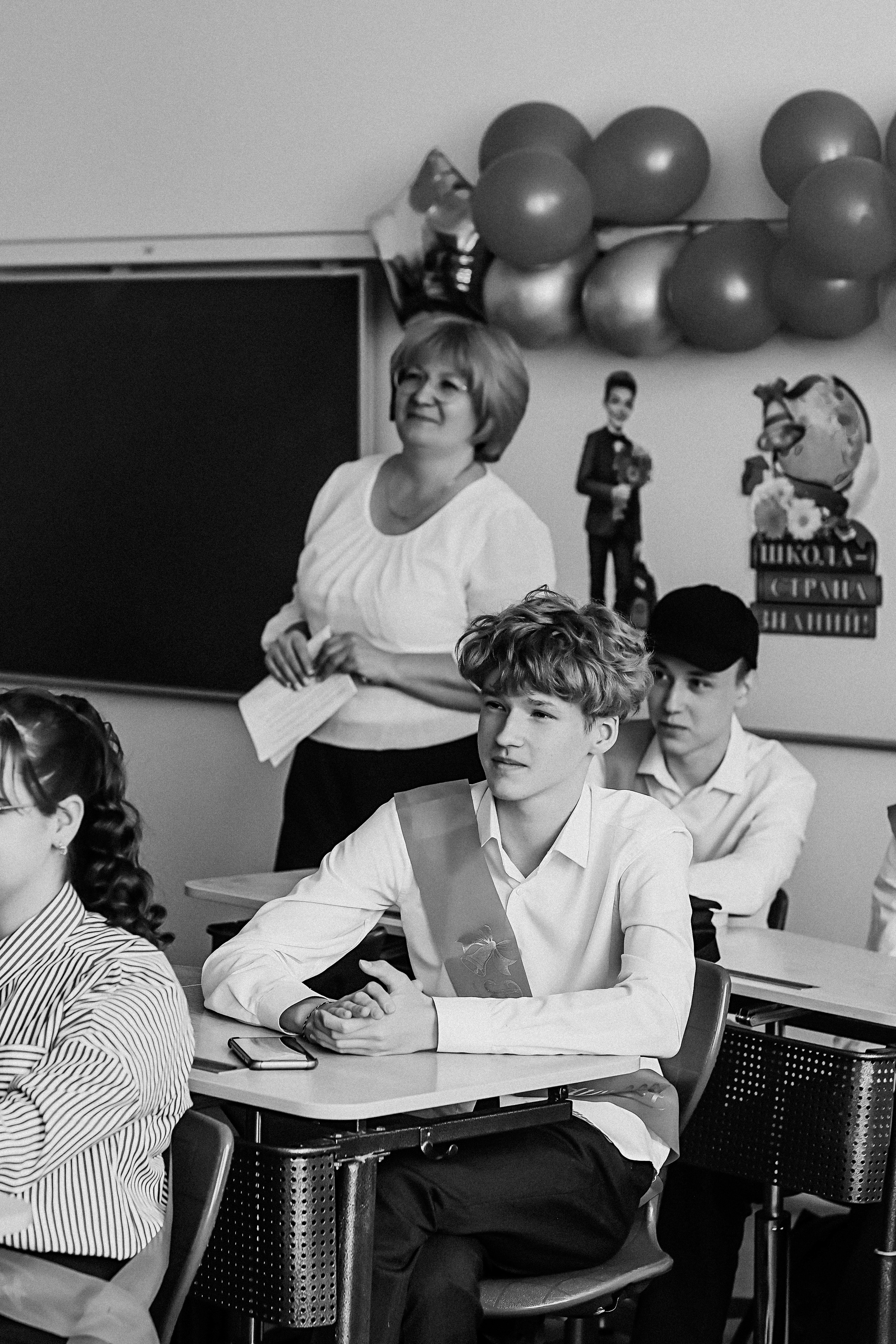 Последний звонок. Семейный фотограф Тюмень, фотограф на роды Салмина Мария