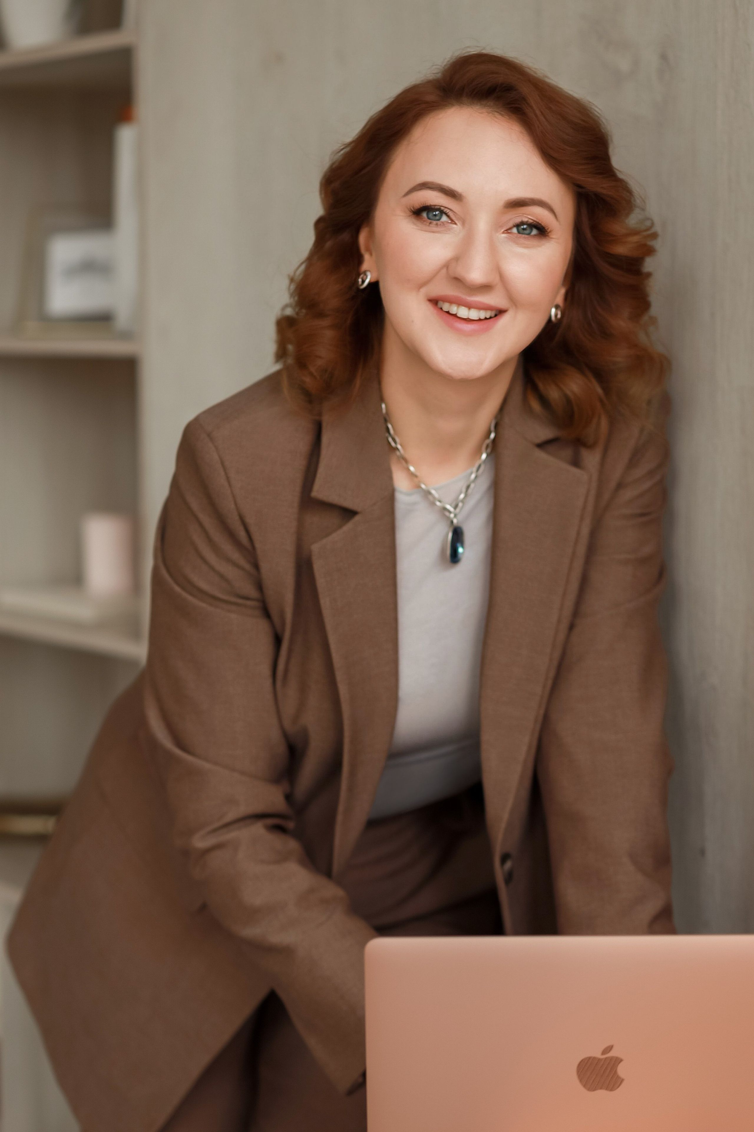 Елена, меценат, директор частной детской школы. Фотограф в Москве Ксения Мокрушина | Brand & Women photographer