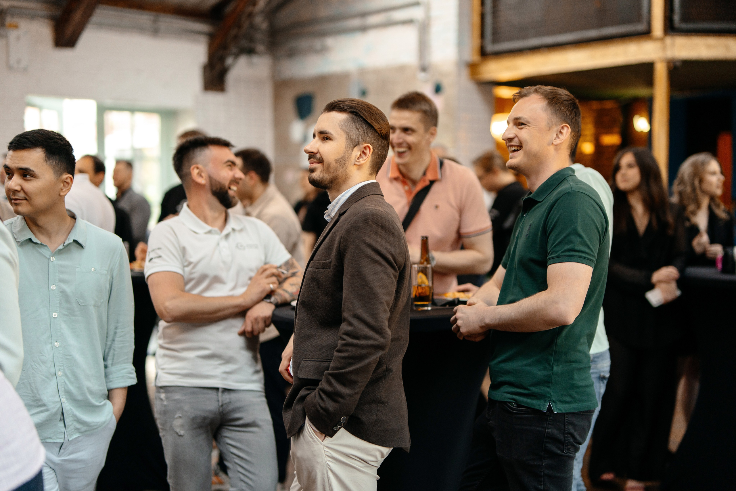 ДР Вижнлабс. Свадебный и репортажный фотограф в Москве Андрей Вайман