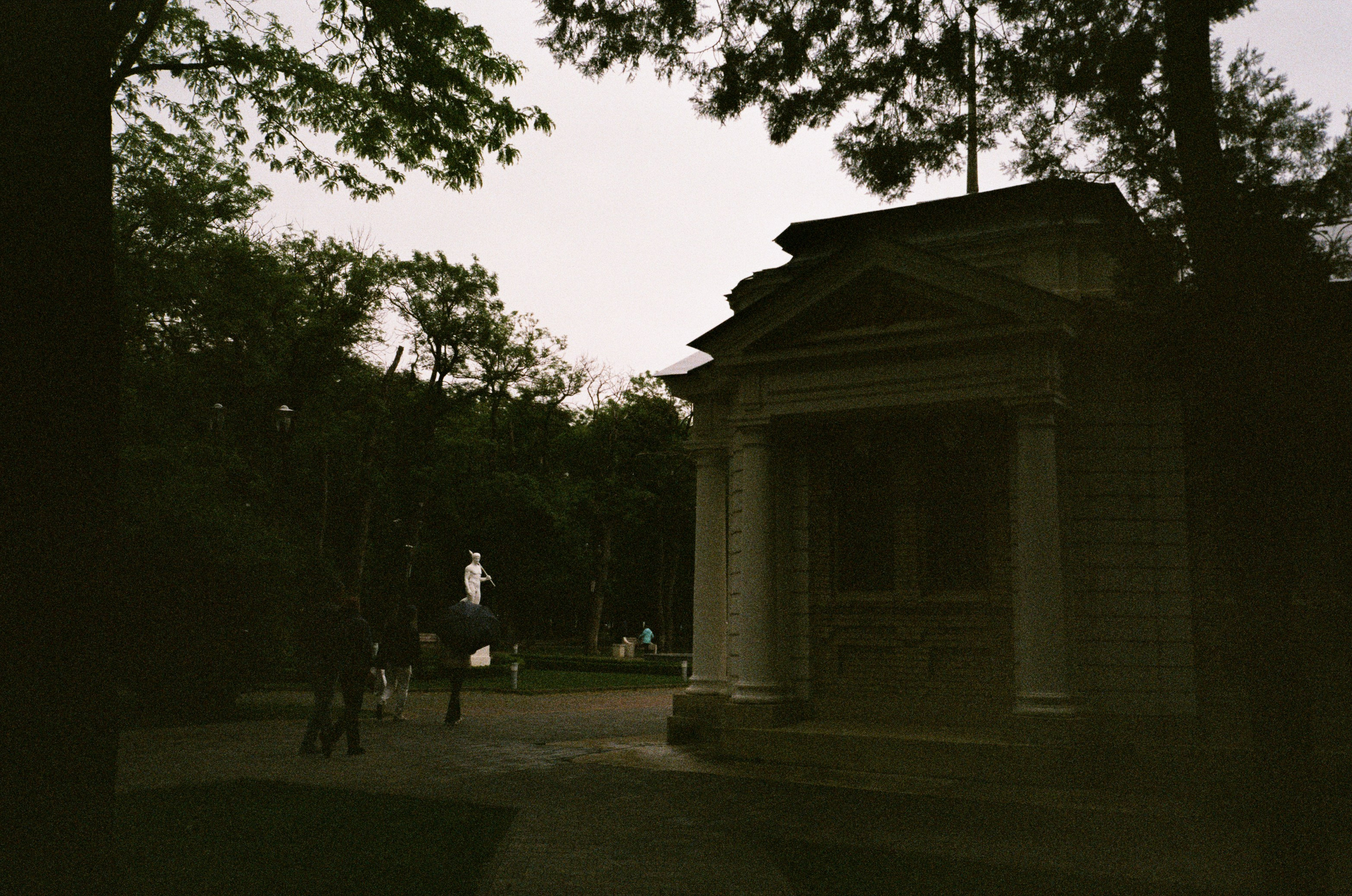 День Победы в Ессентуках. Пасмурно. Фотограф-документалист Мария Осокина