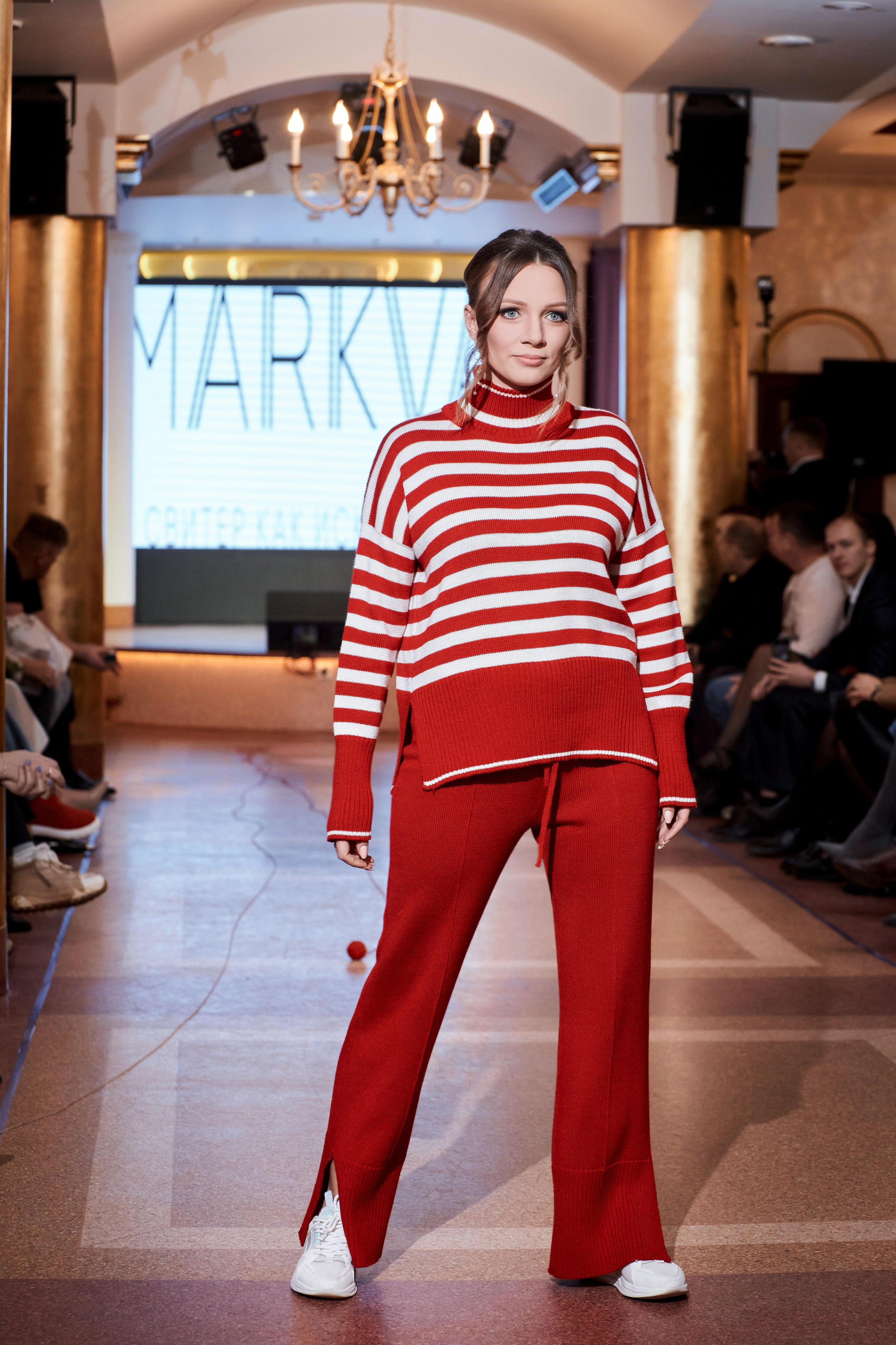 Modeling+. Fasion-show «Зима в городе» 2024. Фотограф Алексей Яковлев