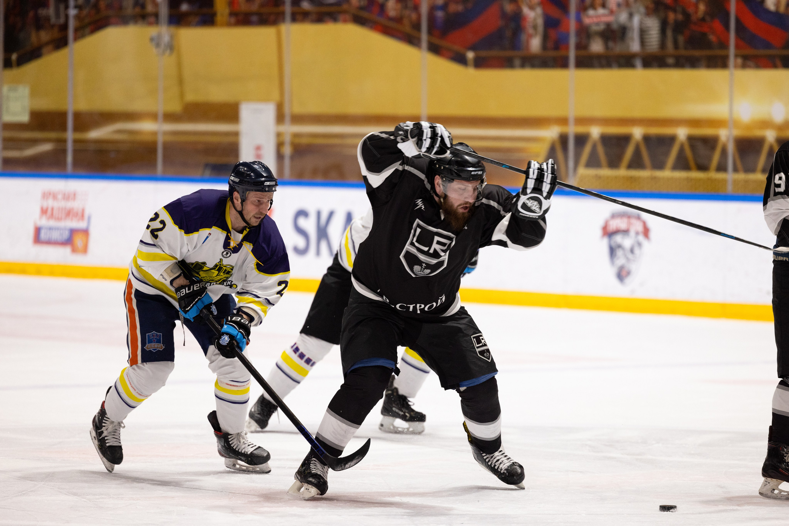 Бульдозер vs. LR-строй. Фотограф Александр Заломаев