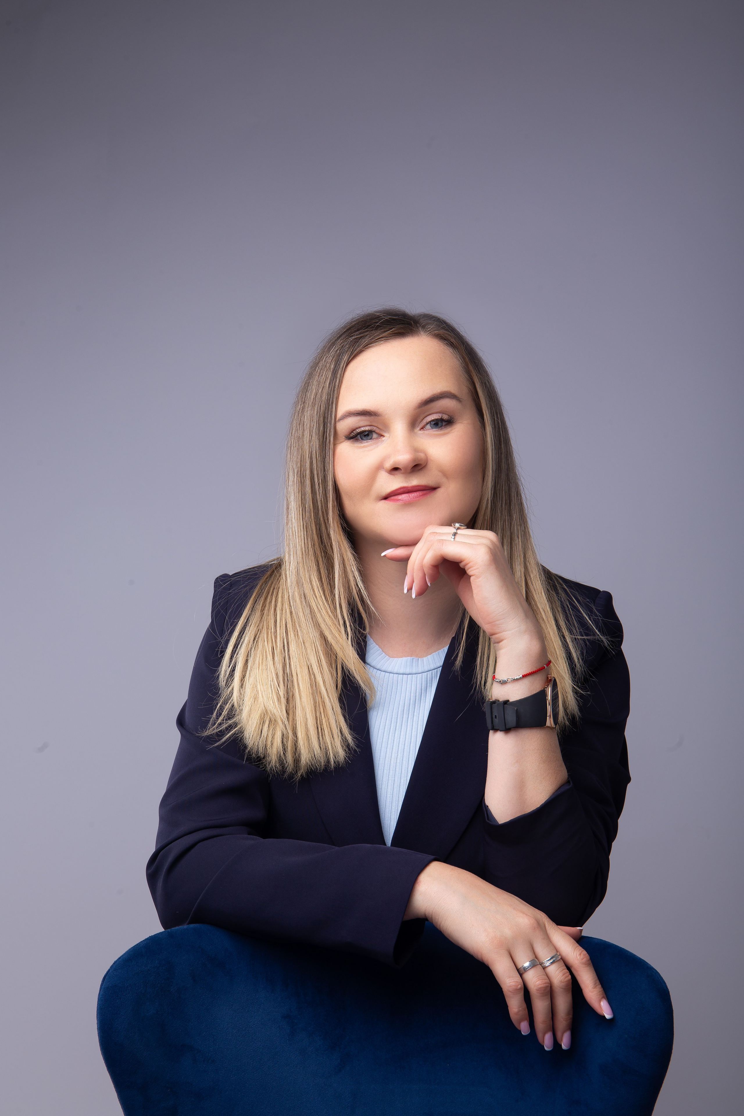 Деловая студийная съёмка. Фотограф Дмитров и МО Валентина Халикова