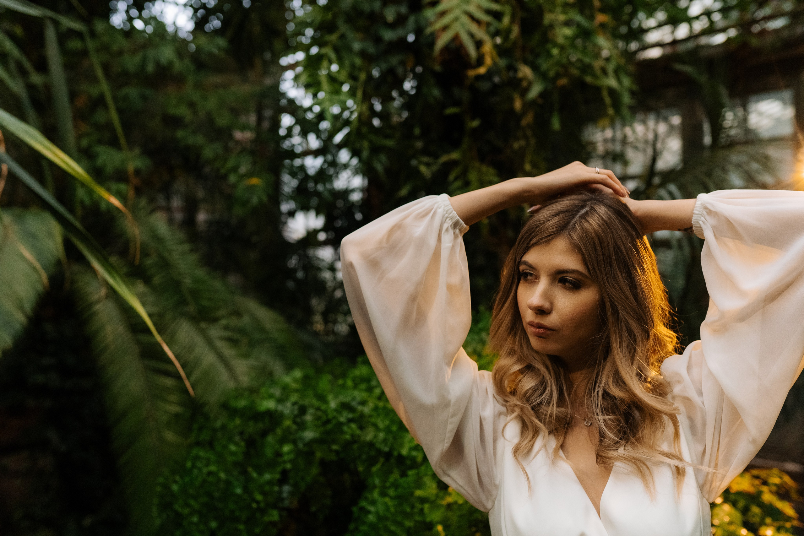 Свадебная фотосессия в оранжерее, Москва. Свадебный фотограф в Москве Анна Полушина