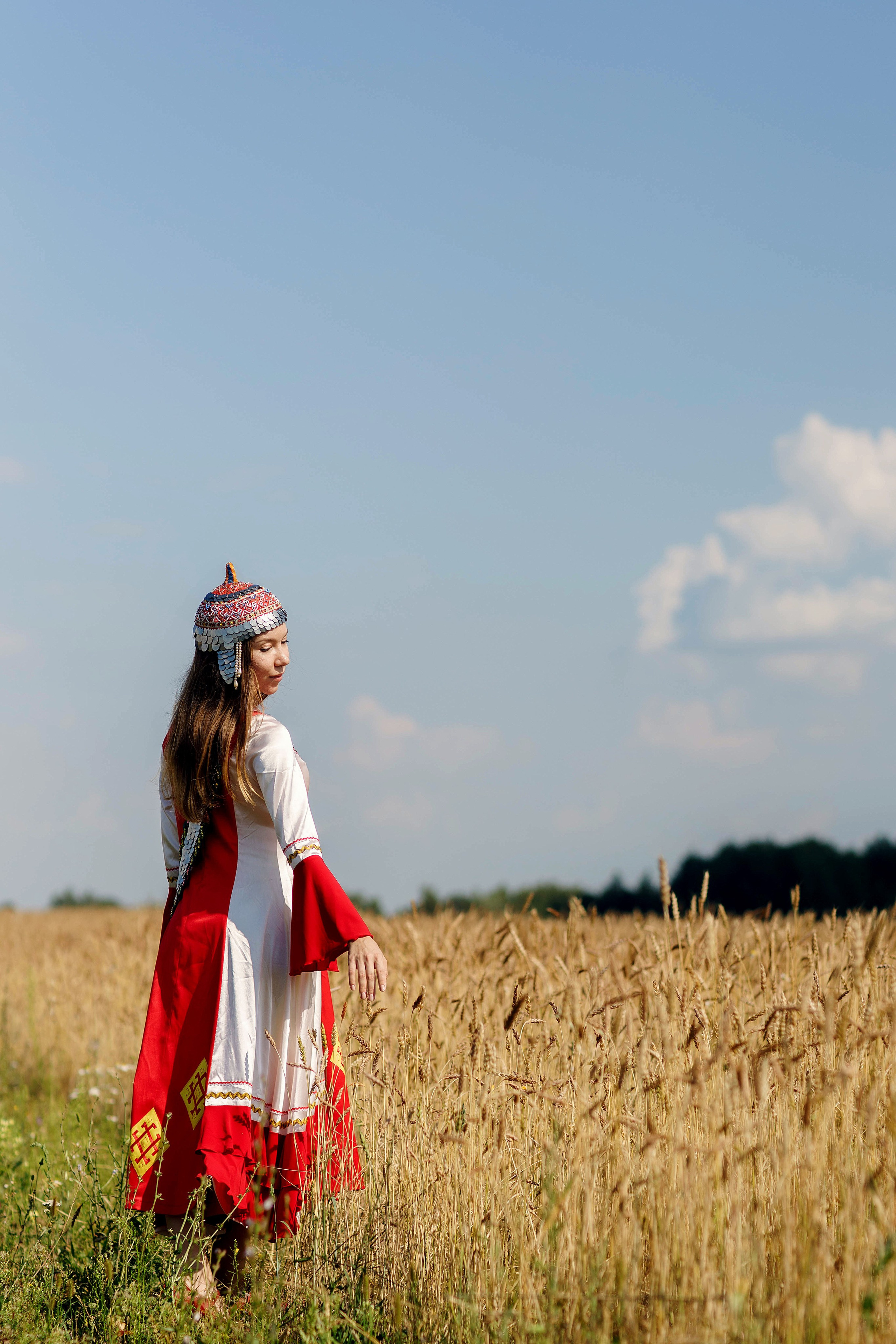 Фотосессия с Леной в Моргаушском районе. Портретный и репортажный фотограф в Чебоксарах Андриян Чаркин