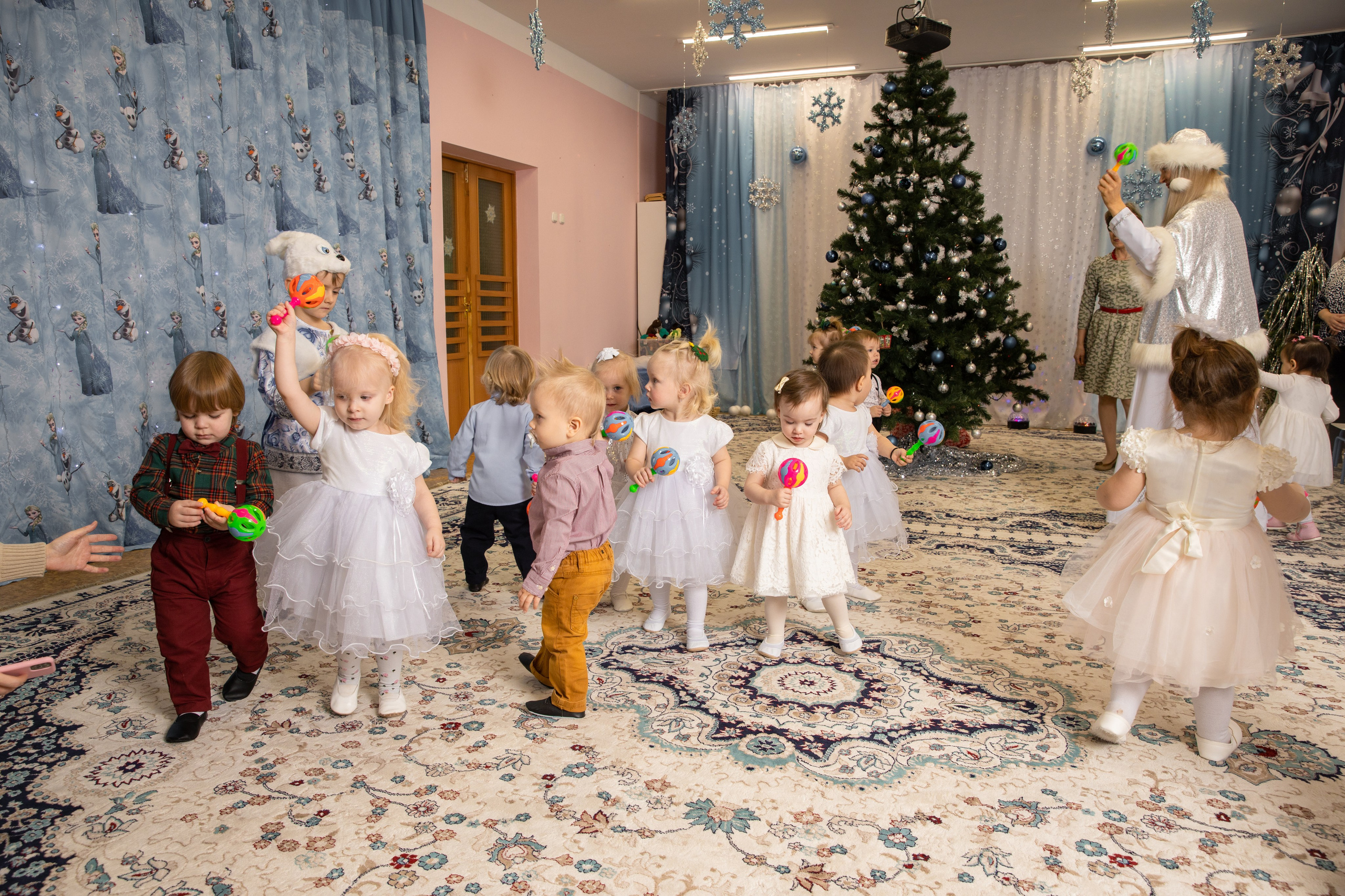 Новогодний утренник Успех. Фотограф в Железнодорожном и Балашихе