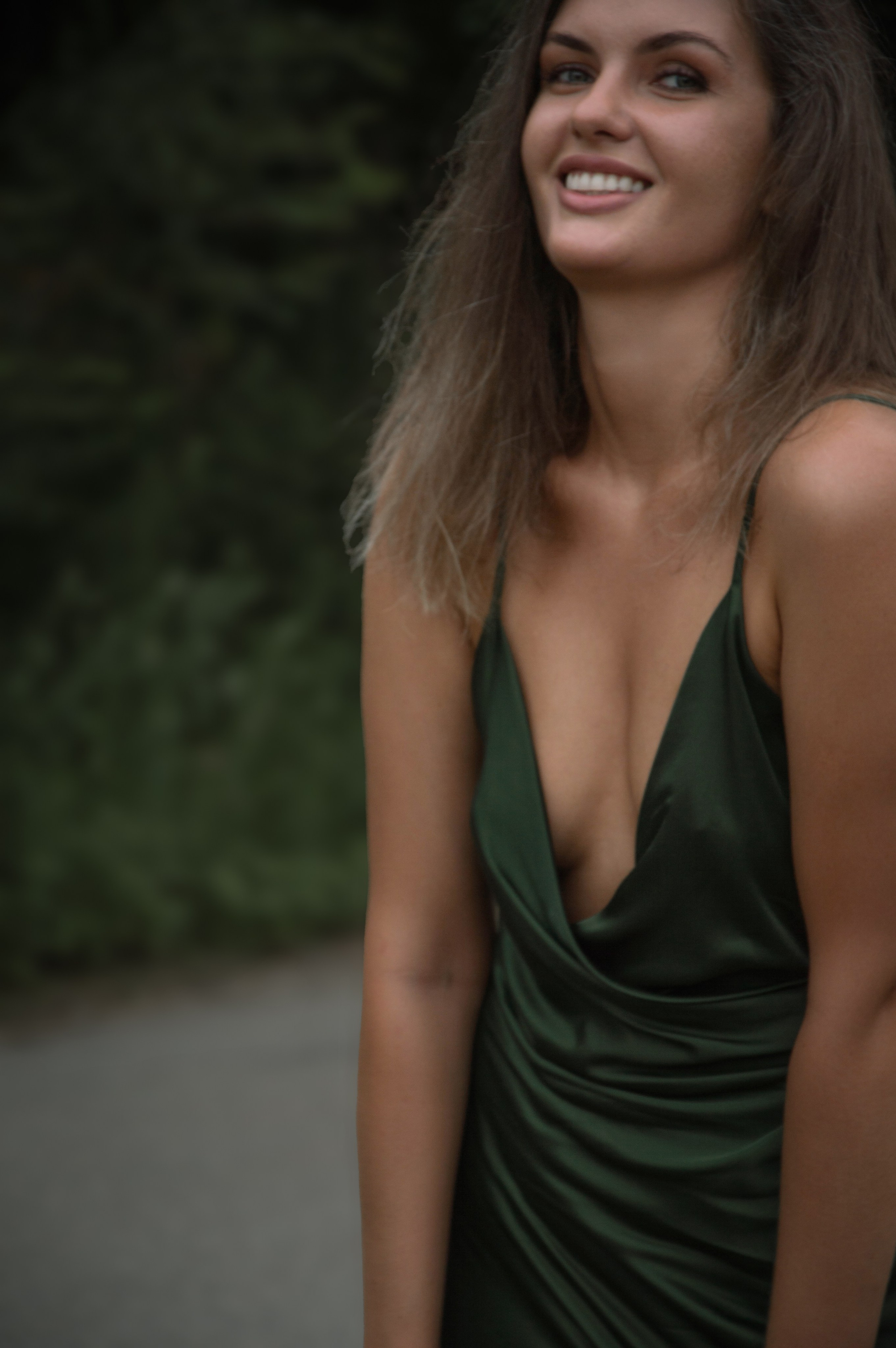 Фотосессия Алены в изумрудном платье