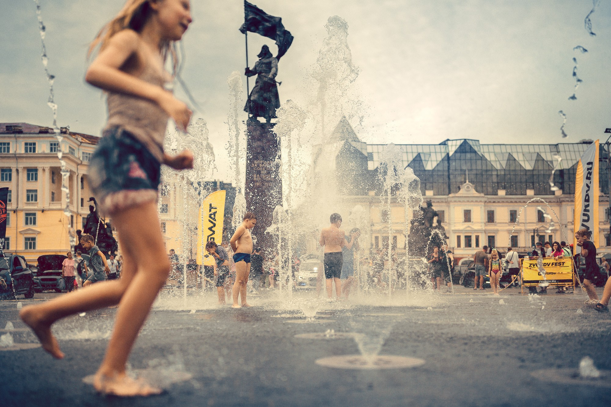 Уличная фотография. Андрей Кровлин — фотограф в Славянке