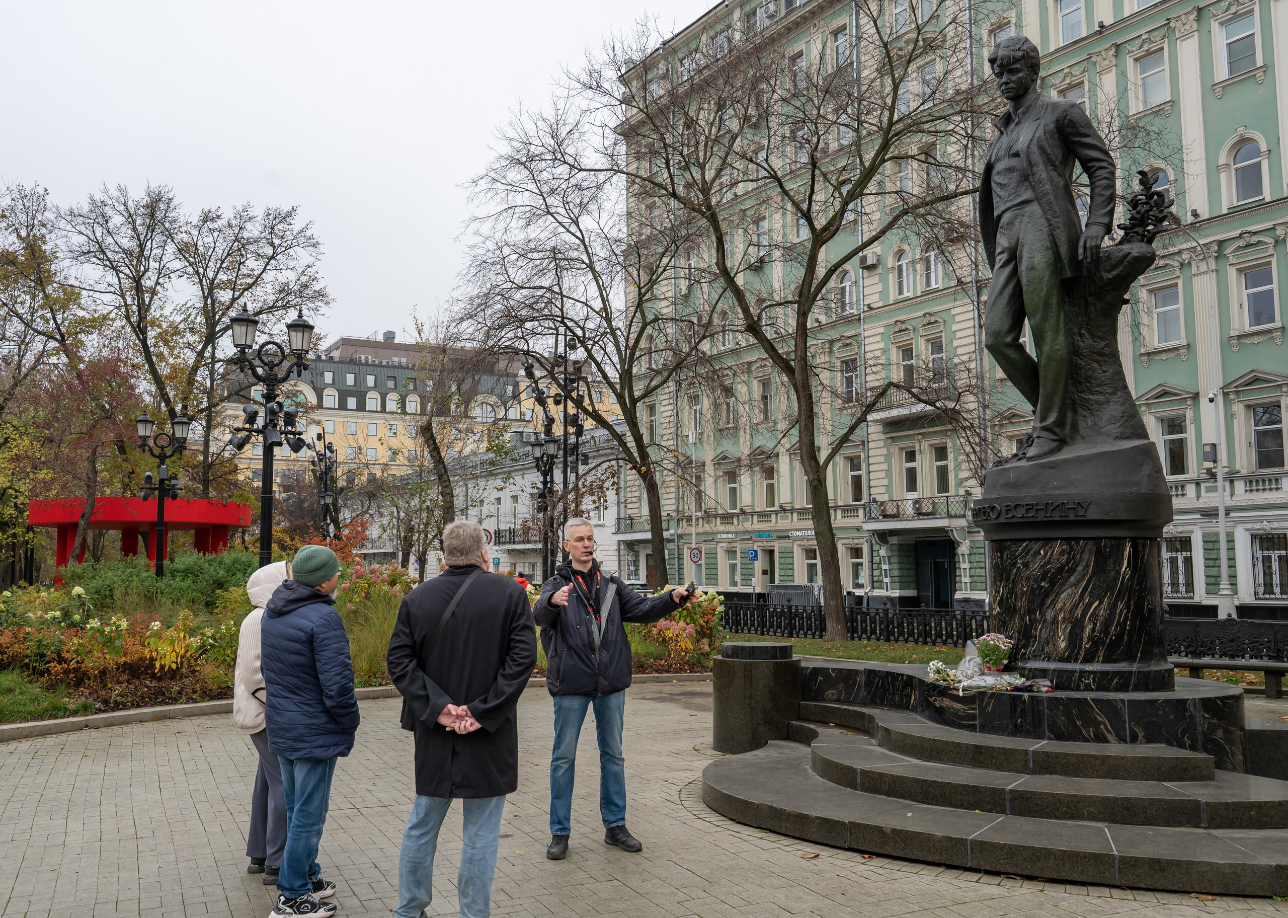 Гид Денис. Фотограф в Москве