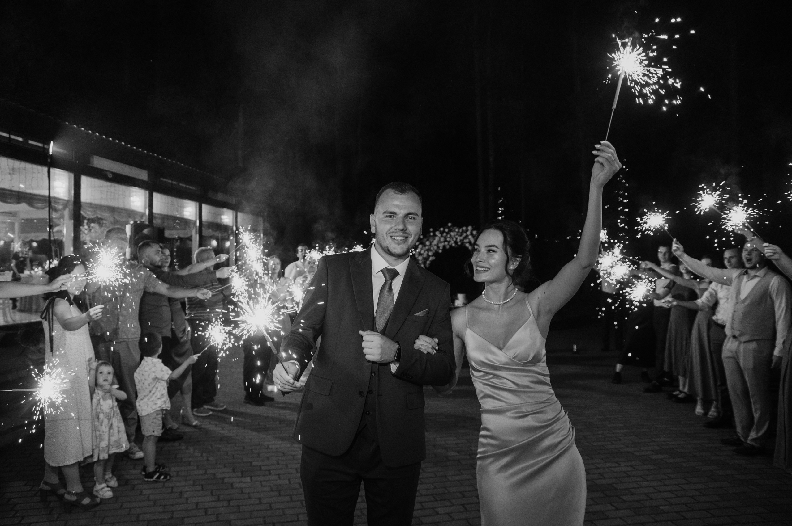 Галерея со свадьбы в Твери, красивая пара в Домотканово. Свадебный фотограф в Твери, Москве и Санкт-Петербурге Денисова Екатерина