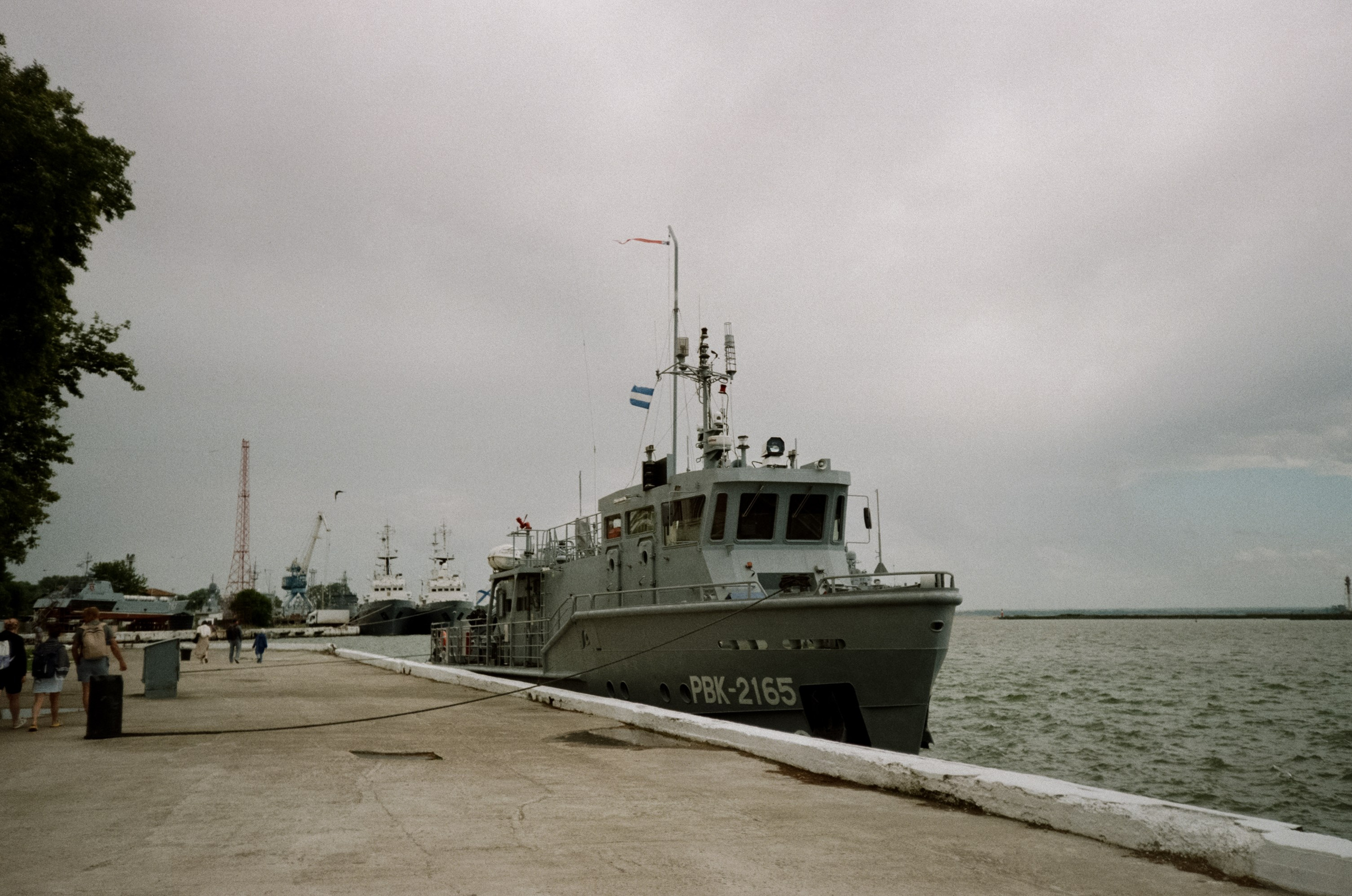 Танцующий лес на Куршской косе. Маяк и корабли в Балтийске. Фотограф-документалист Мария Осокина