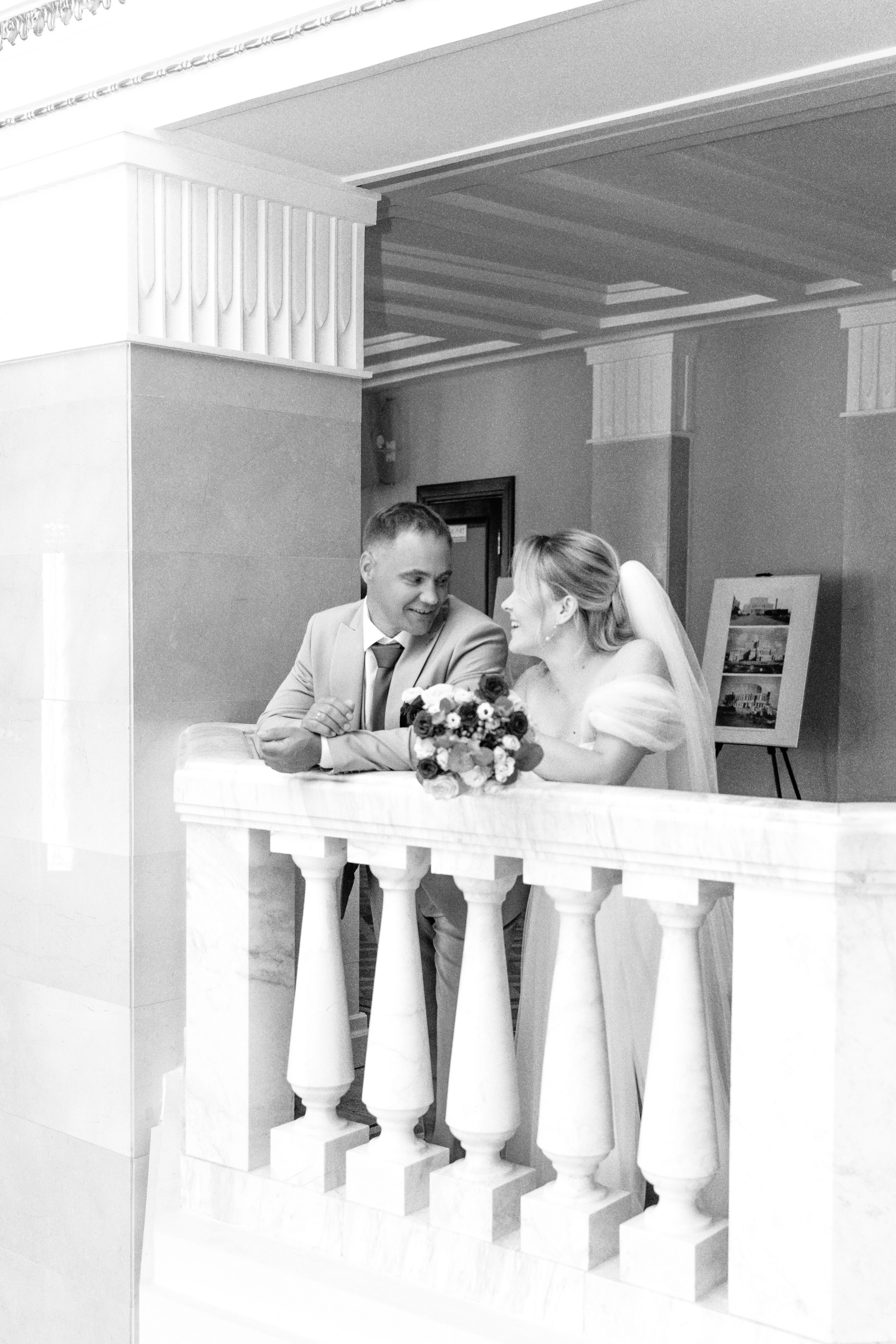 Фотосессия в театре: свадебные моменты. Ваш семейный фотограф в Минске — Вика Трегубова