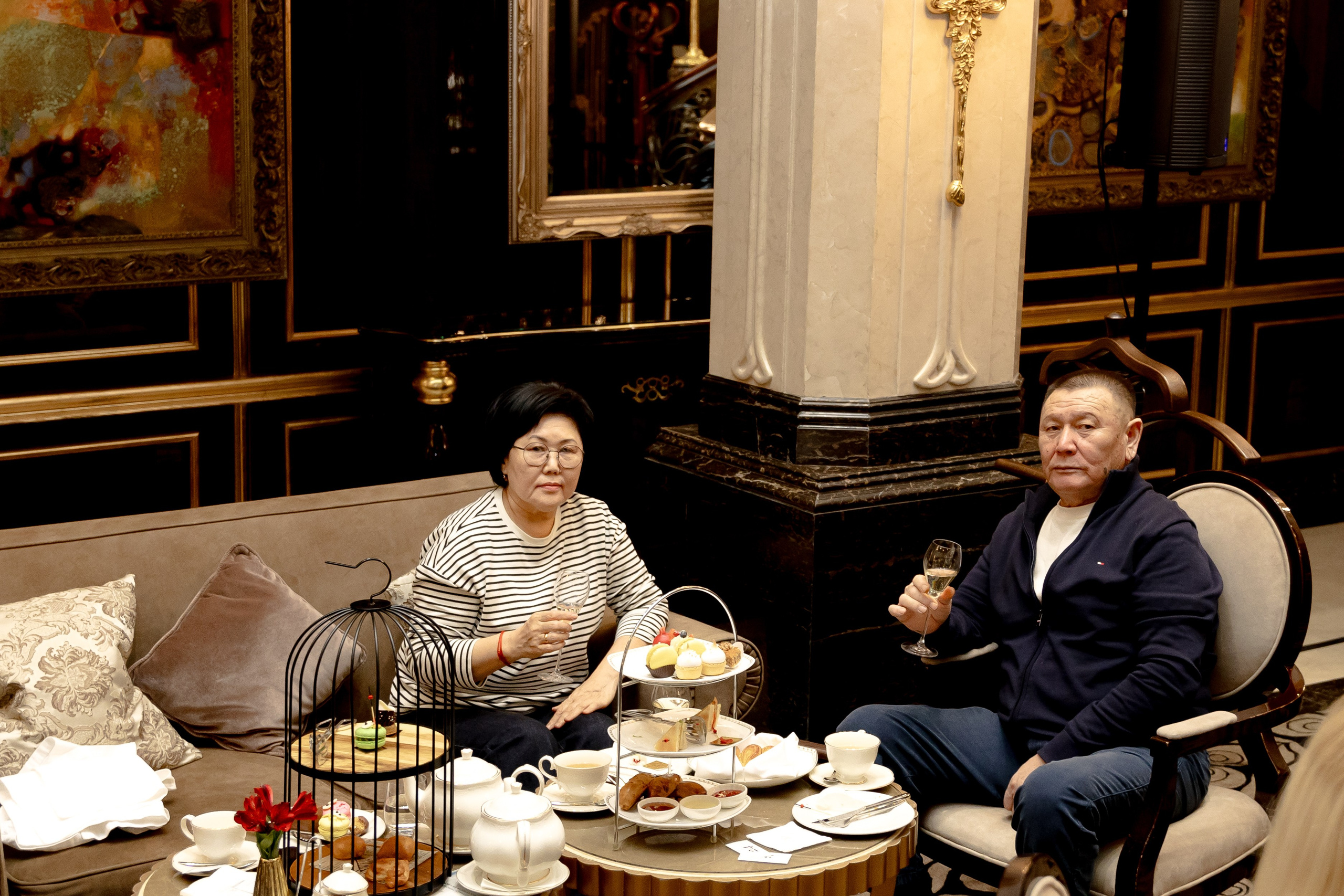 Чайная церемония в отеле «ST REGIS MOSCOW». Свадебный/Портретный фотограф снимаю в Москве