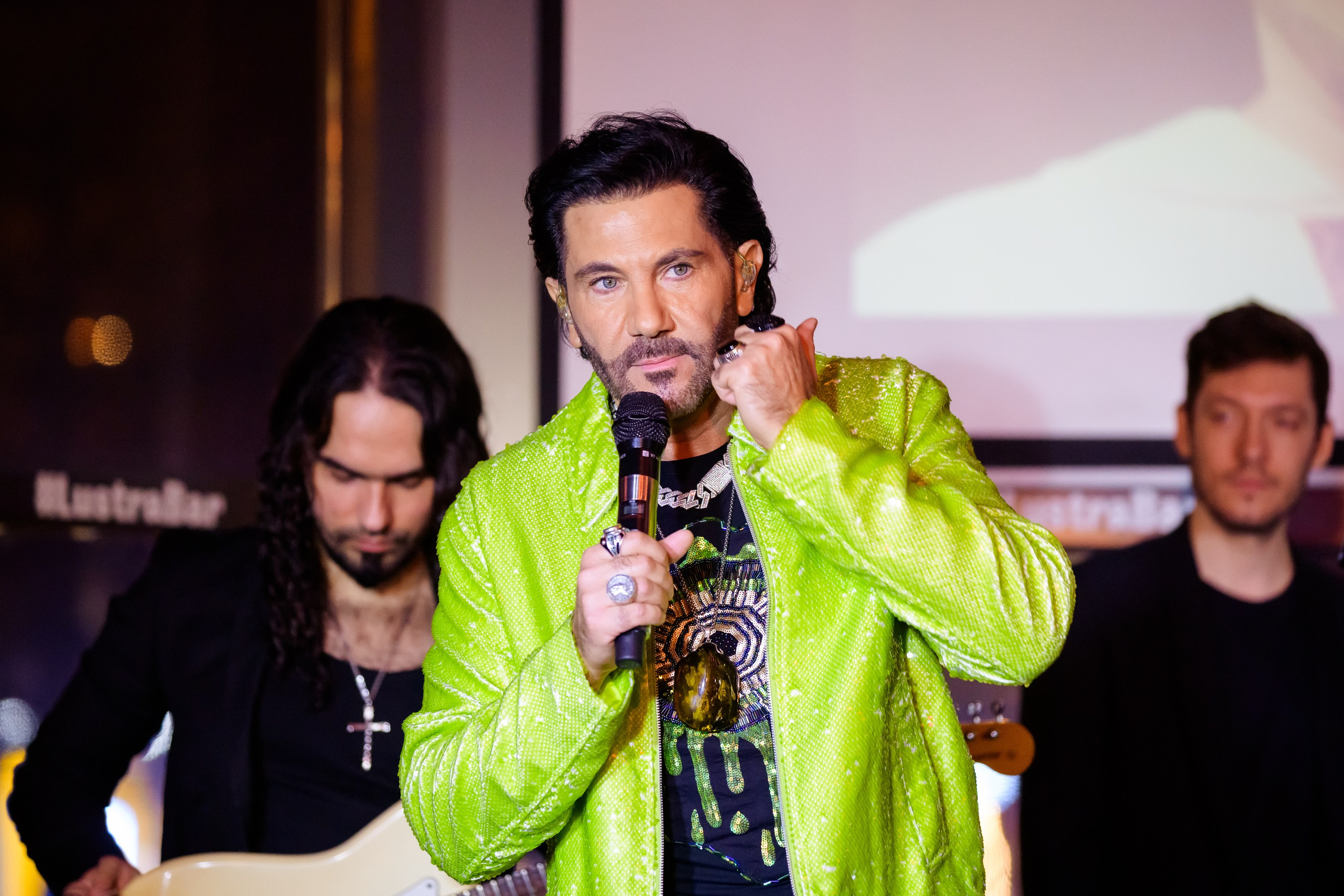 Люстра бар. Репортажный фотограф Сергей Дроздов