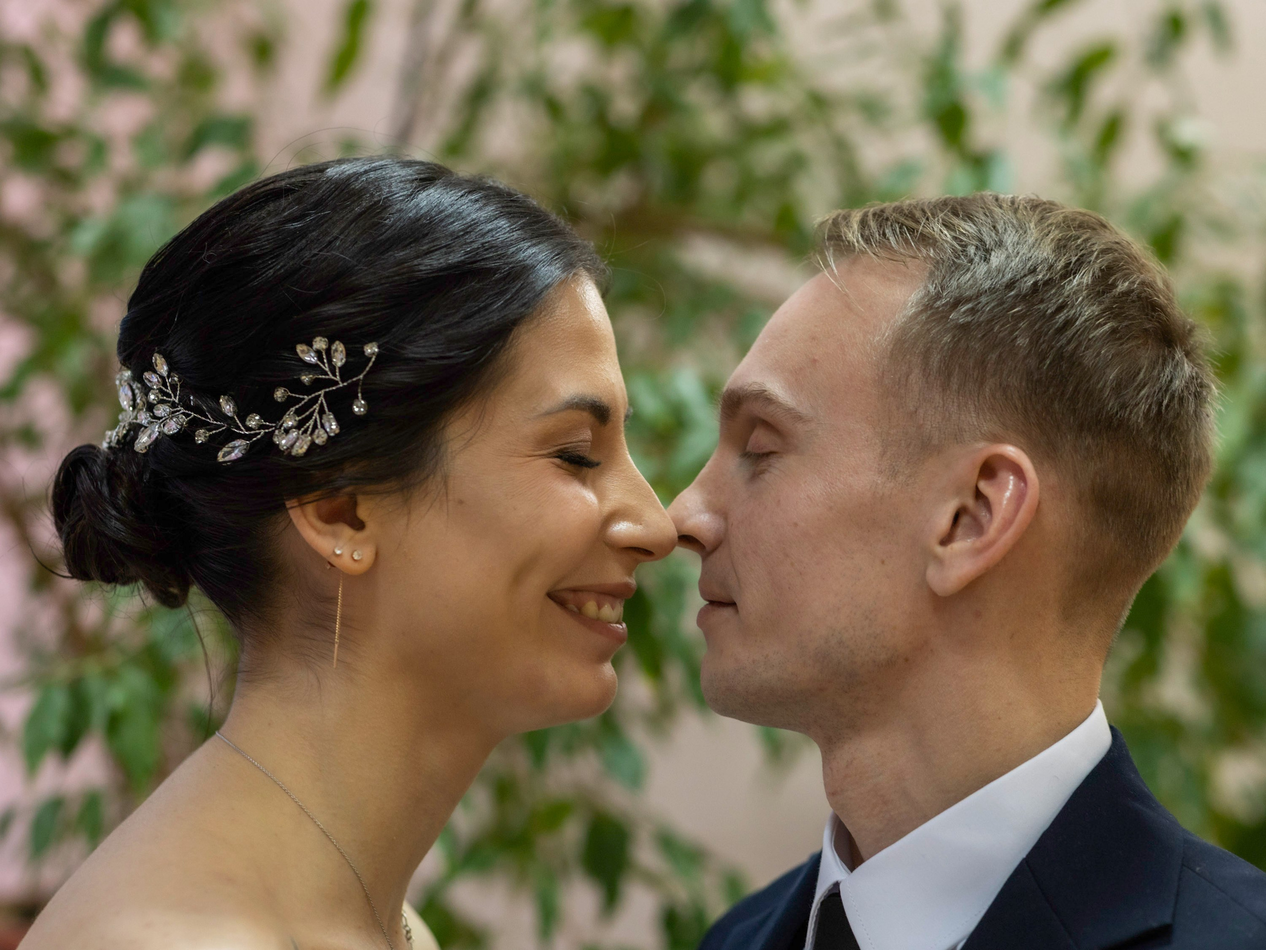 Свадьба, роспись в ЗАГСе, венчание, крещение, выписка из роддома — фотосъёмка. Визуальная упаковка брендов и проектов через фото и видеопроизводство