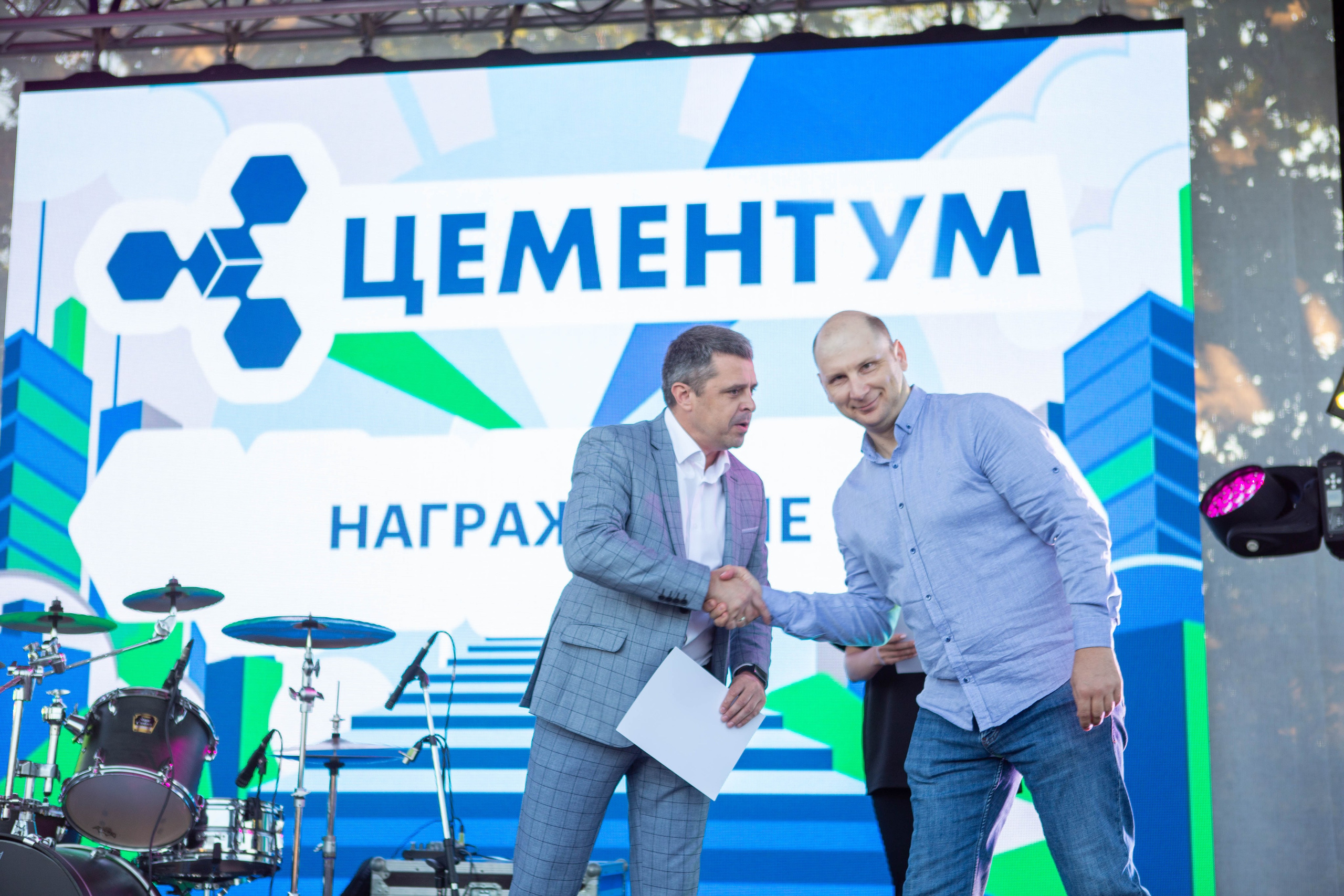 Корпоратив: «Цементиум». Свадебный и предметный фотограф Ренат Каламперов