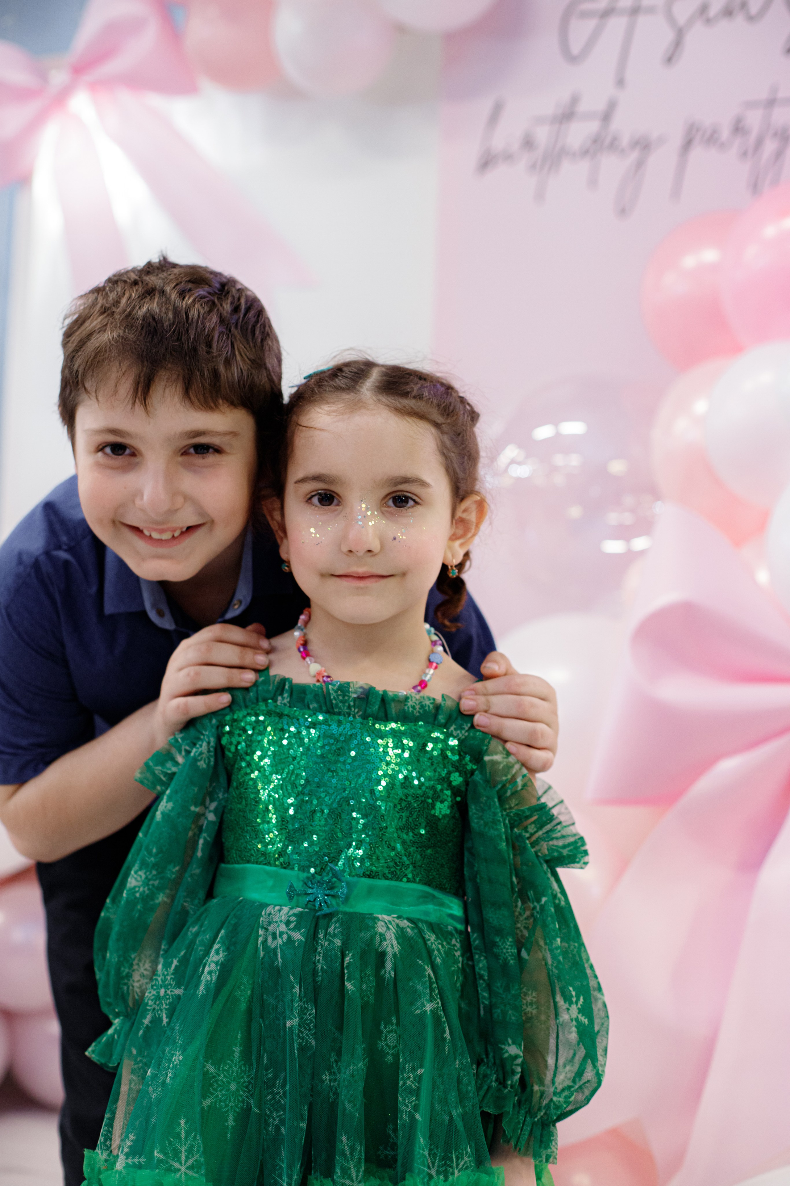 ASIA'S BIRTHDAY PARTY. Photokarish