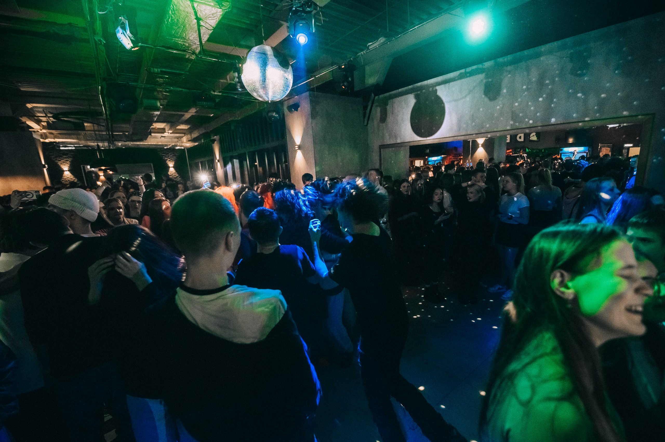 8 MARCH WOMENS DAY PARTY. Фотограф в Кемерово Владислав Шульц