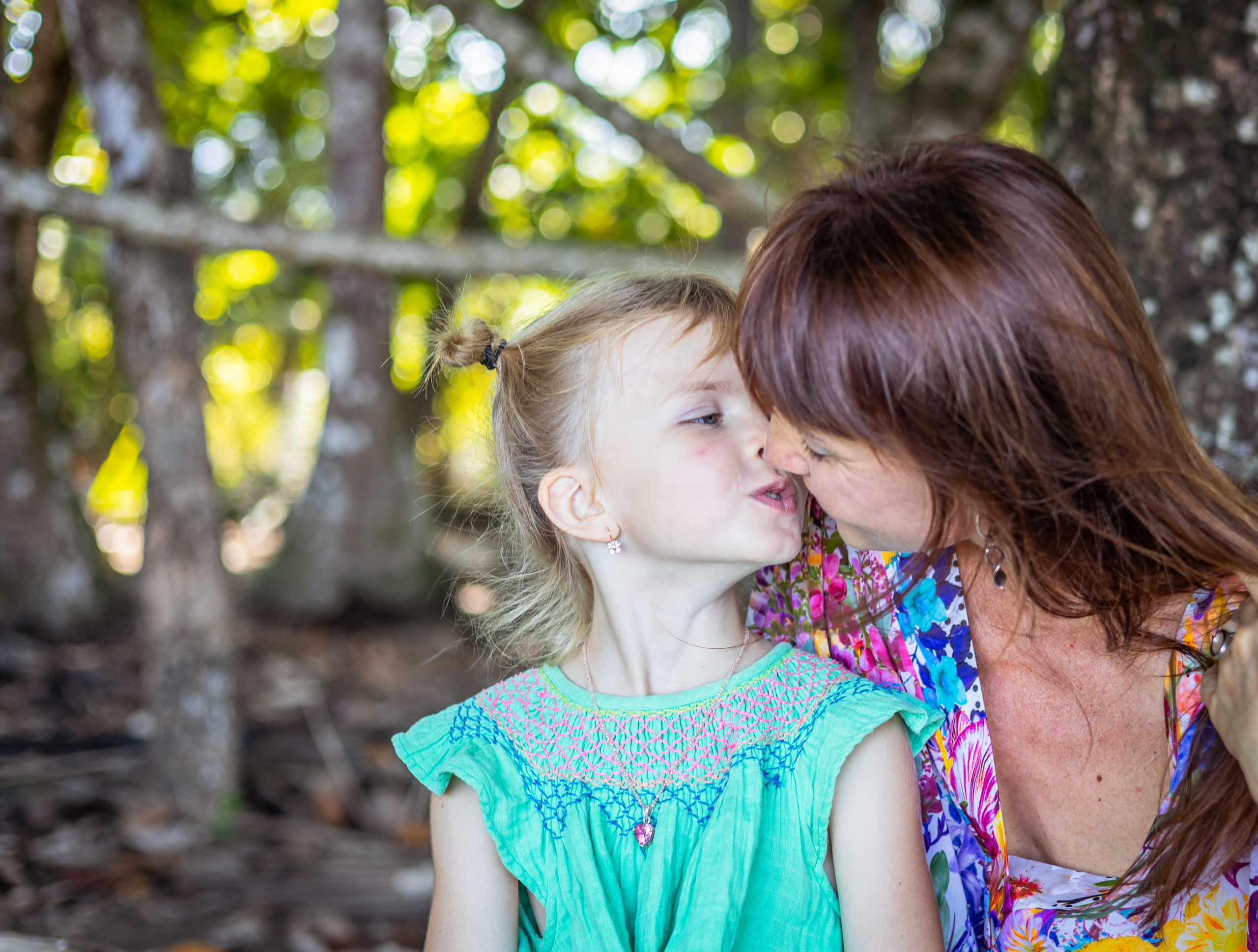Ocean vibe with Tanya & Katya. Family, portrait, content photo in Costa Rica Evgeniya Besprozvannykh