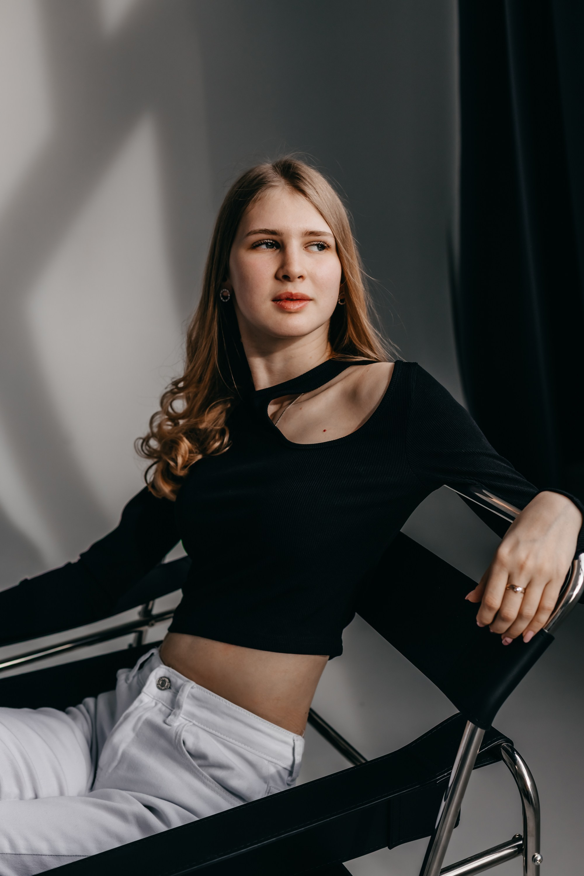 Студийные фотосессии в Невинномысске с использованием уникальной циклопанорамы и профессионального света