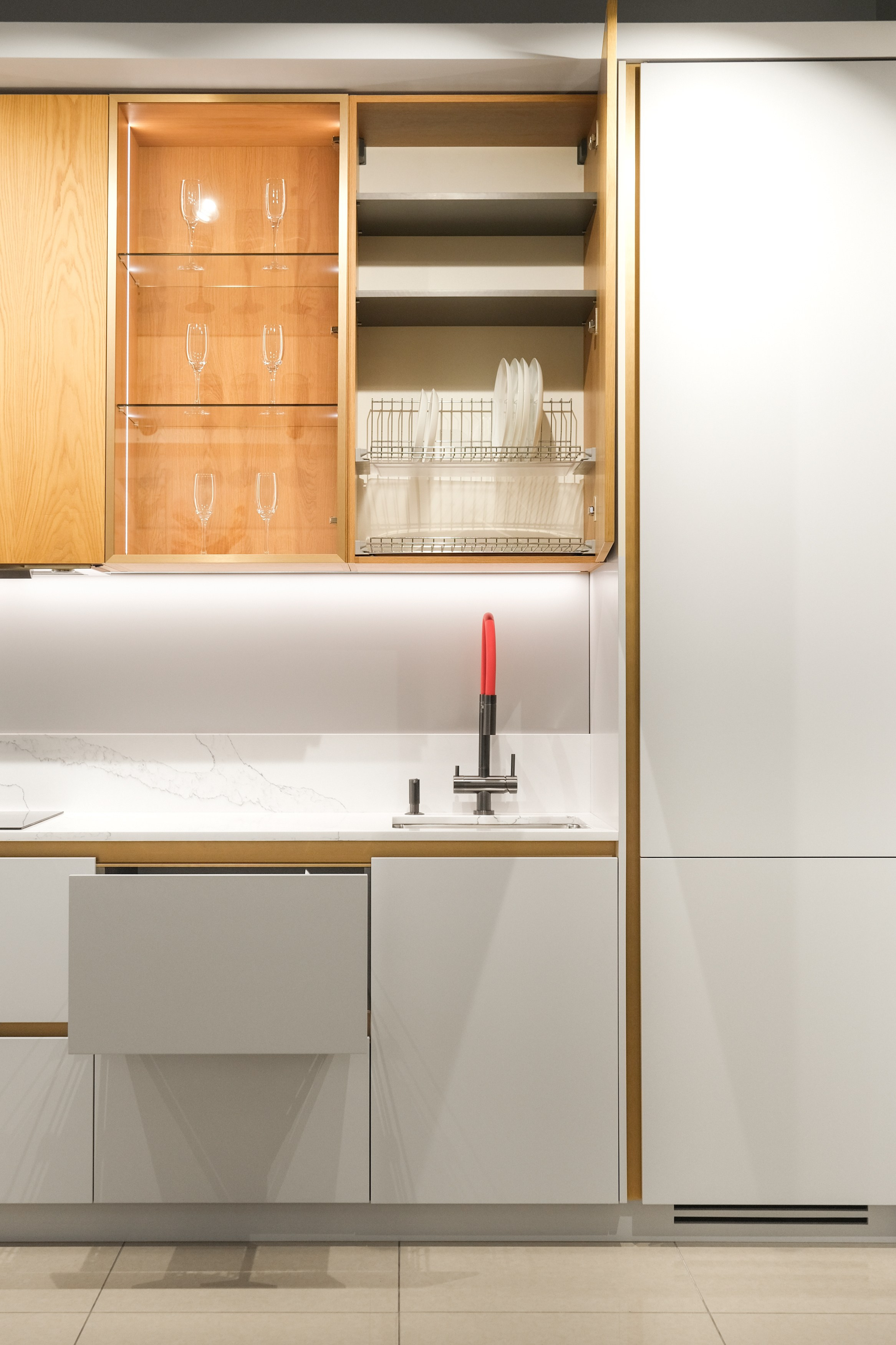 Салон Розы Люксембург 19 | Мебель на заказ в Томске. ГУДРУМ — Мебель на заказ в Томске | Кухни | Шкафы | Стулья и Столы