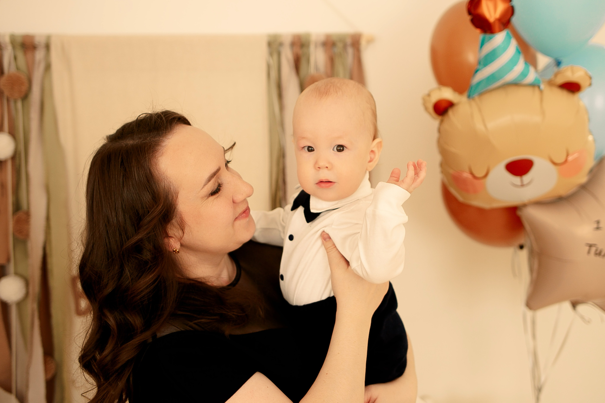 Тимуру 1 годик. Семейный фотограф Фотосессия беременности  Екатеринбург Елена Луткова