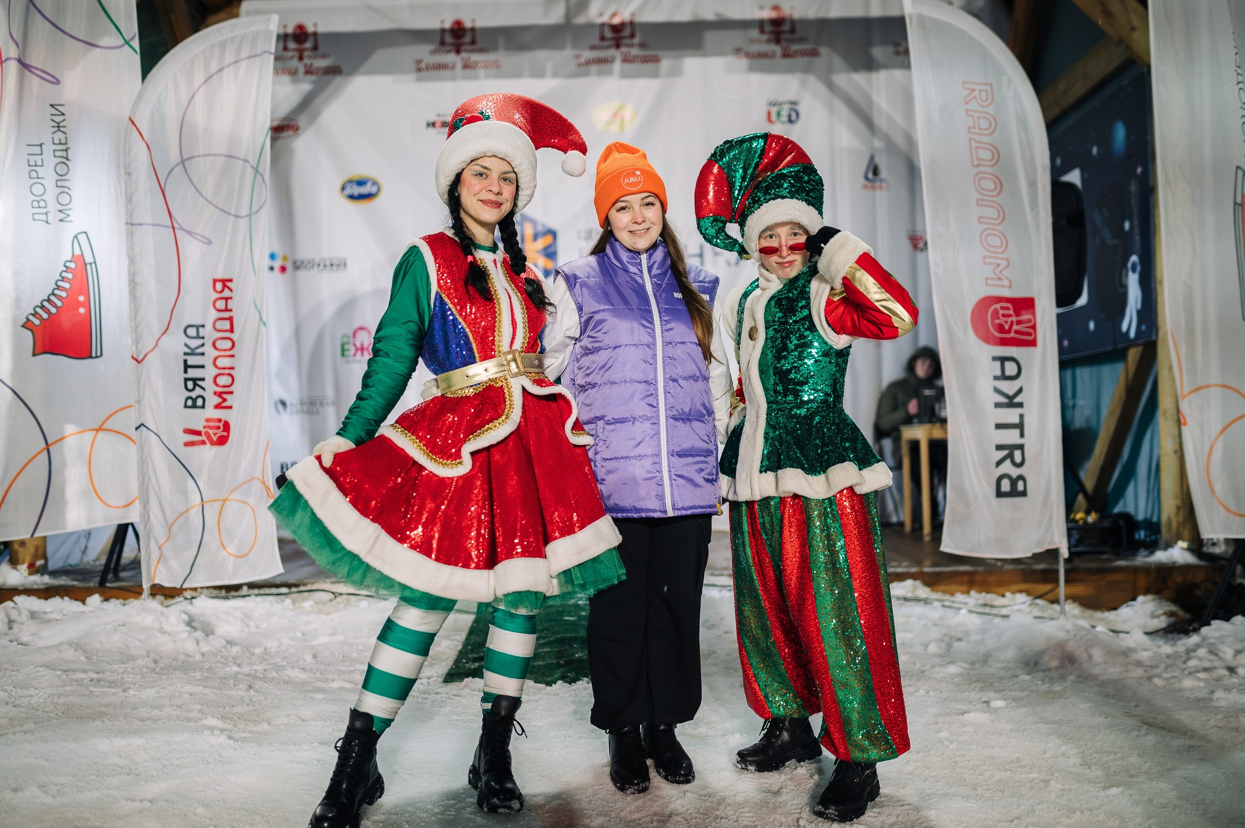 Награждение волонтерского корпуса 650-летия города Киров. Репортажный фотограф в Кирове Александр Лутошкин