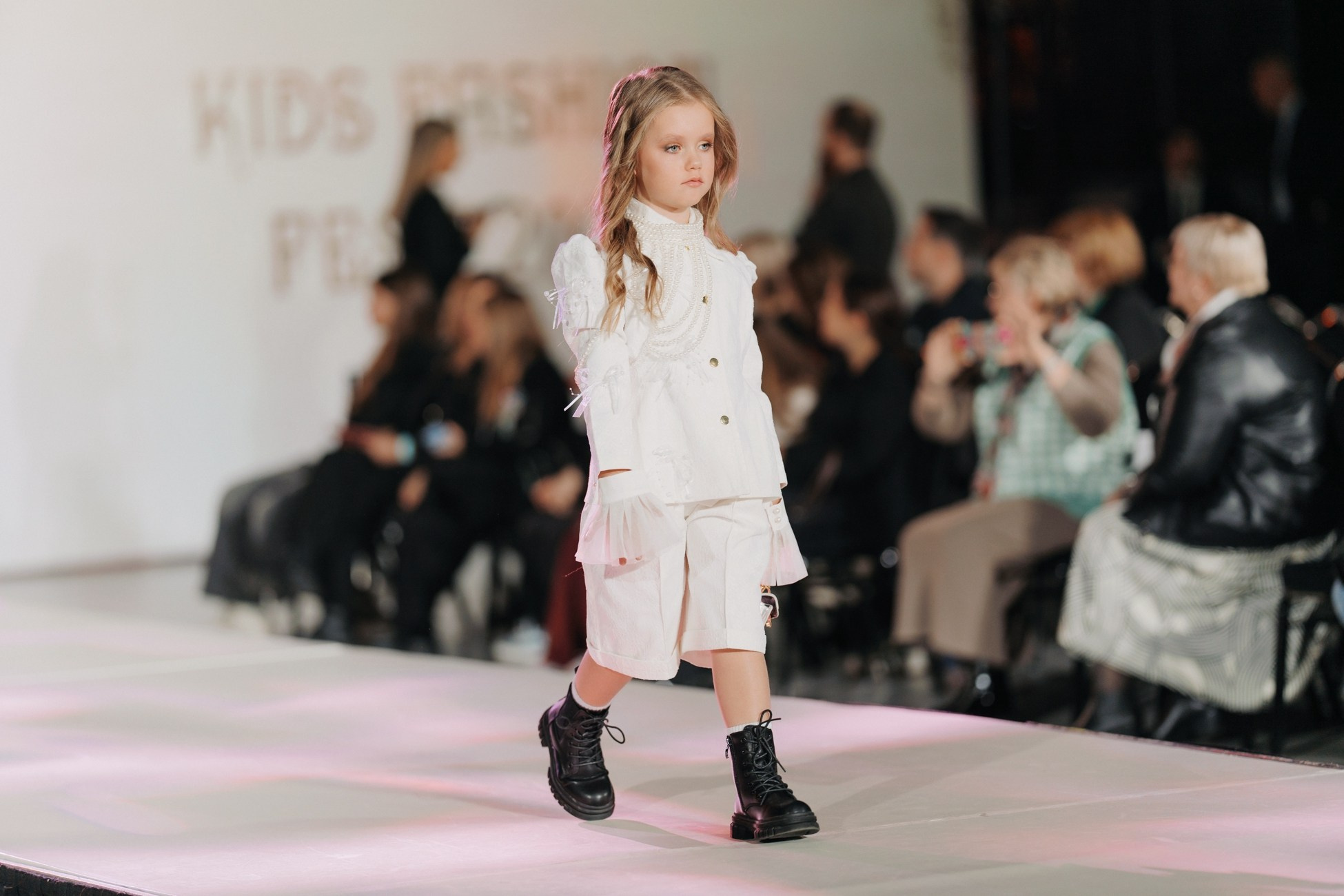 Kids Fashion Week. Annyshka