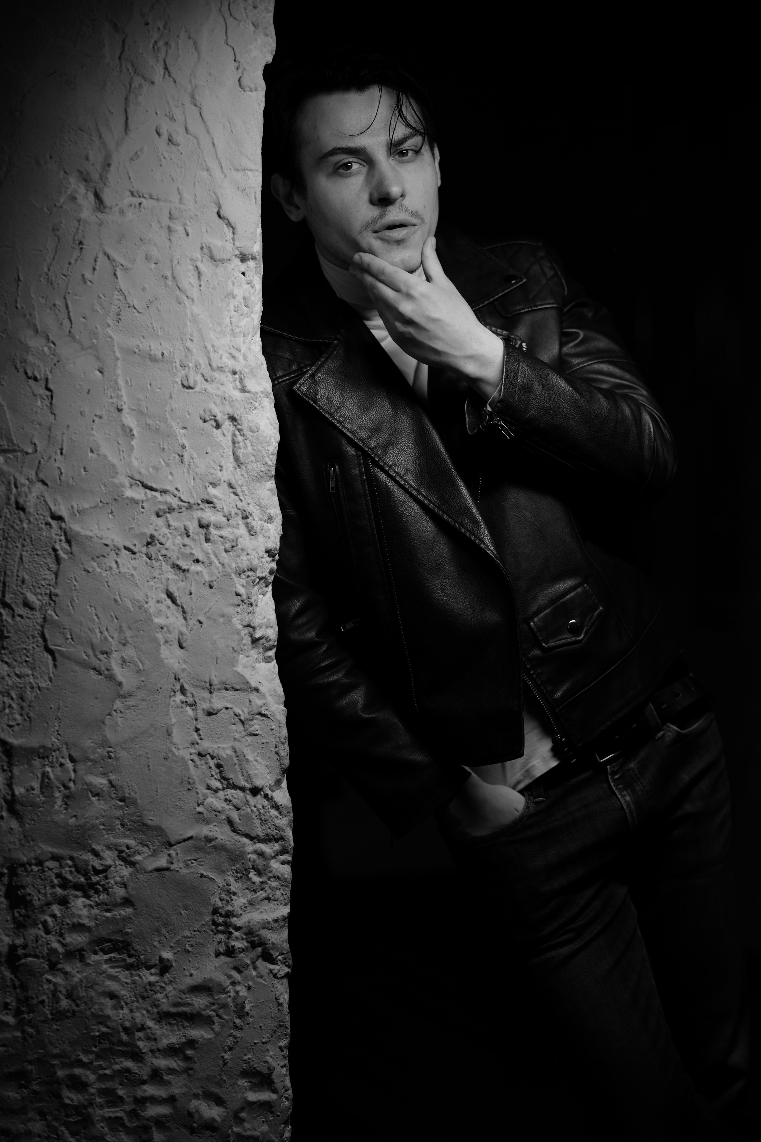 Сергей. Фотограф в Москве и Праге: индивидуальные портреты, парные фотосессии