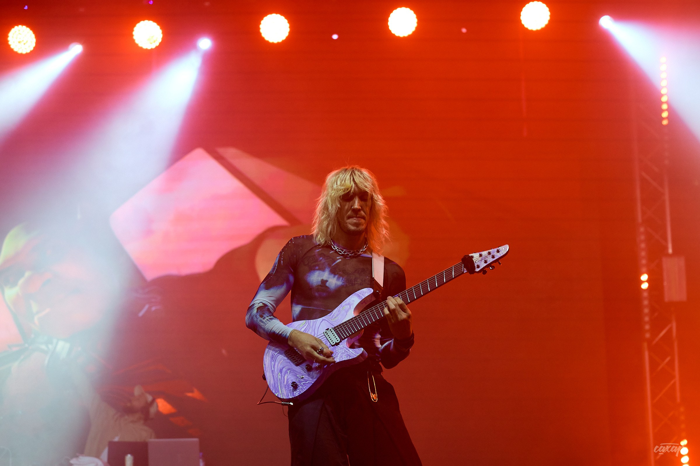 Sqwoz Bab. Профессиональный фотограф в Екатеринбурге Юра Сахар