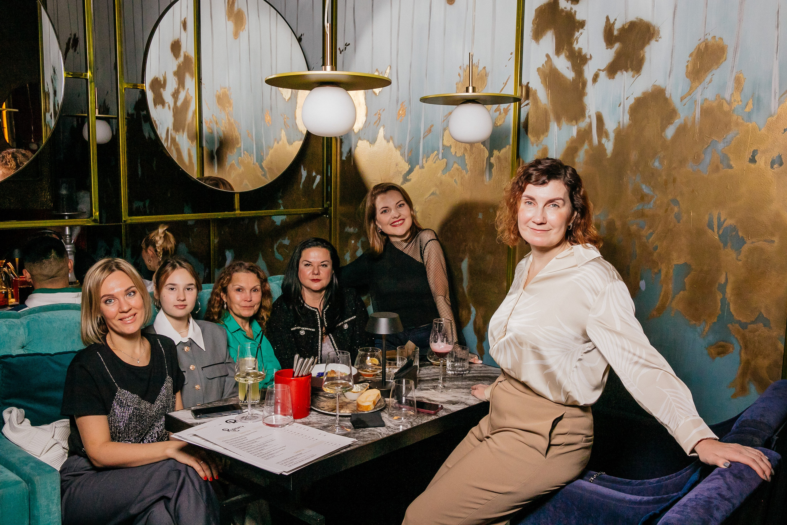 Rudolph`s BAR. Репортажный и портретный фотограф в Екатеринбурге Гизатуллин Марат