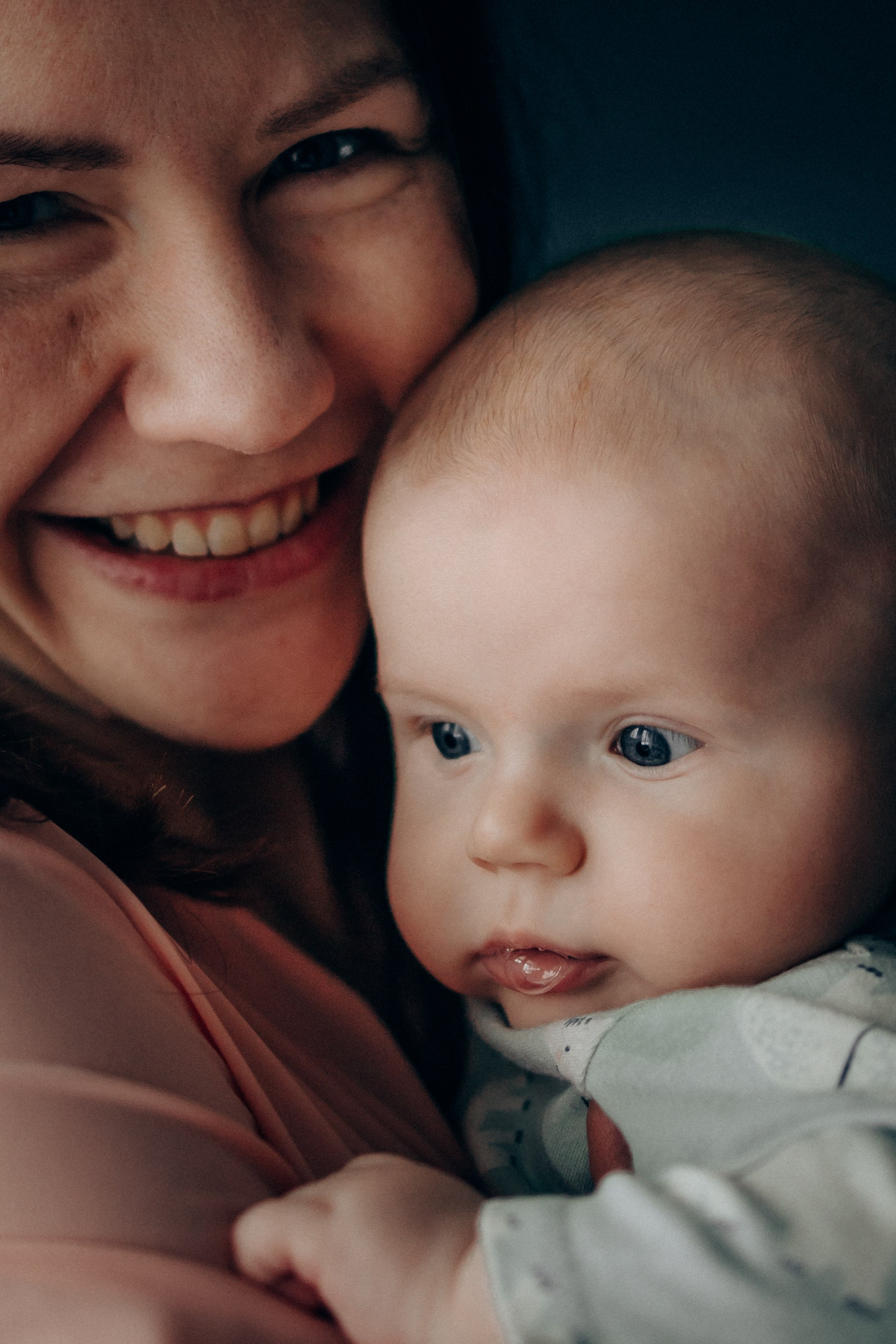 Малыш Максим с мамой Марией. Фотограф в Санкт-Петербурге Светлана Арестова