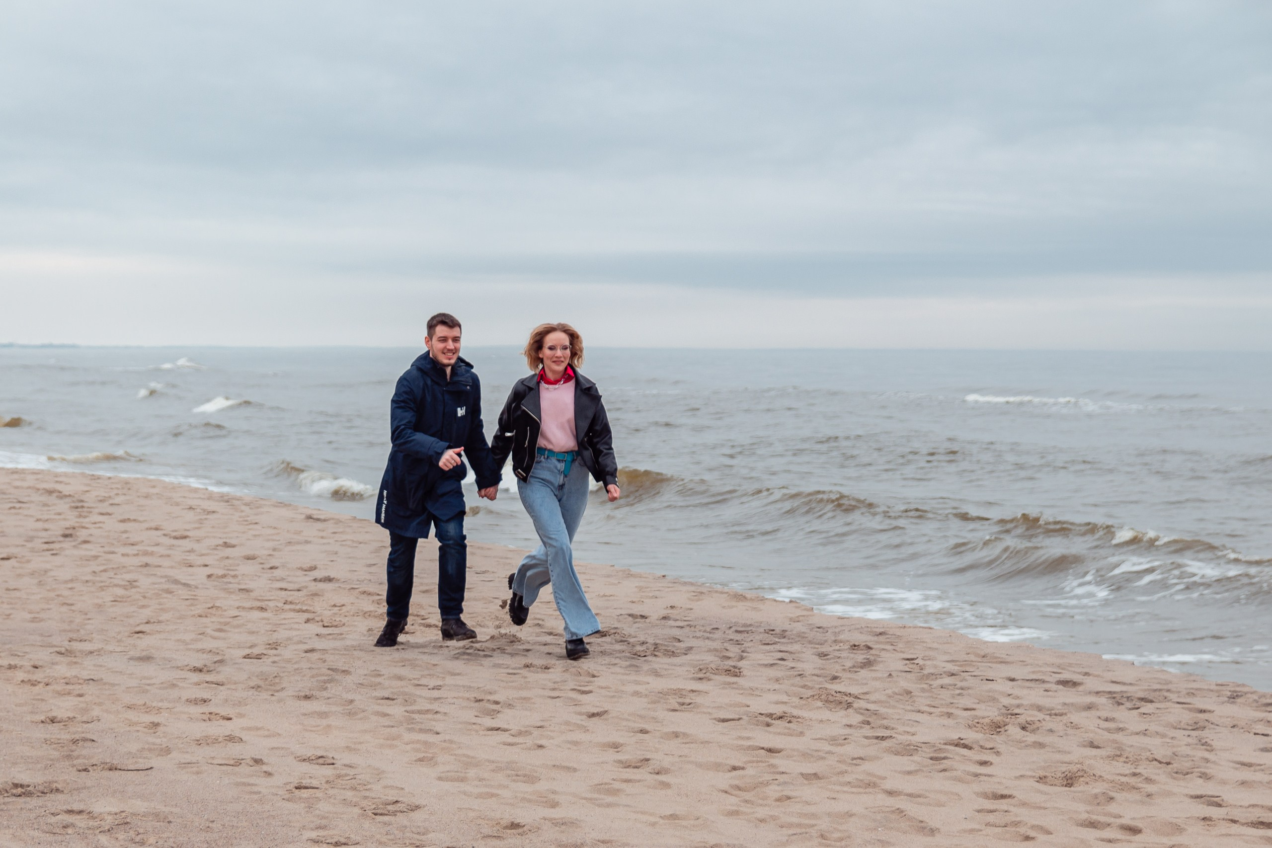 Алина и Иван | Куршская коса. Фотограф Елена Медок Калининград