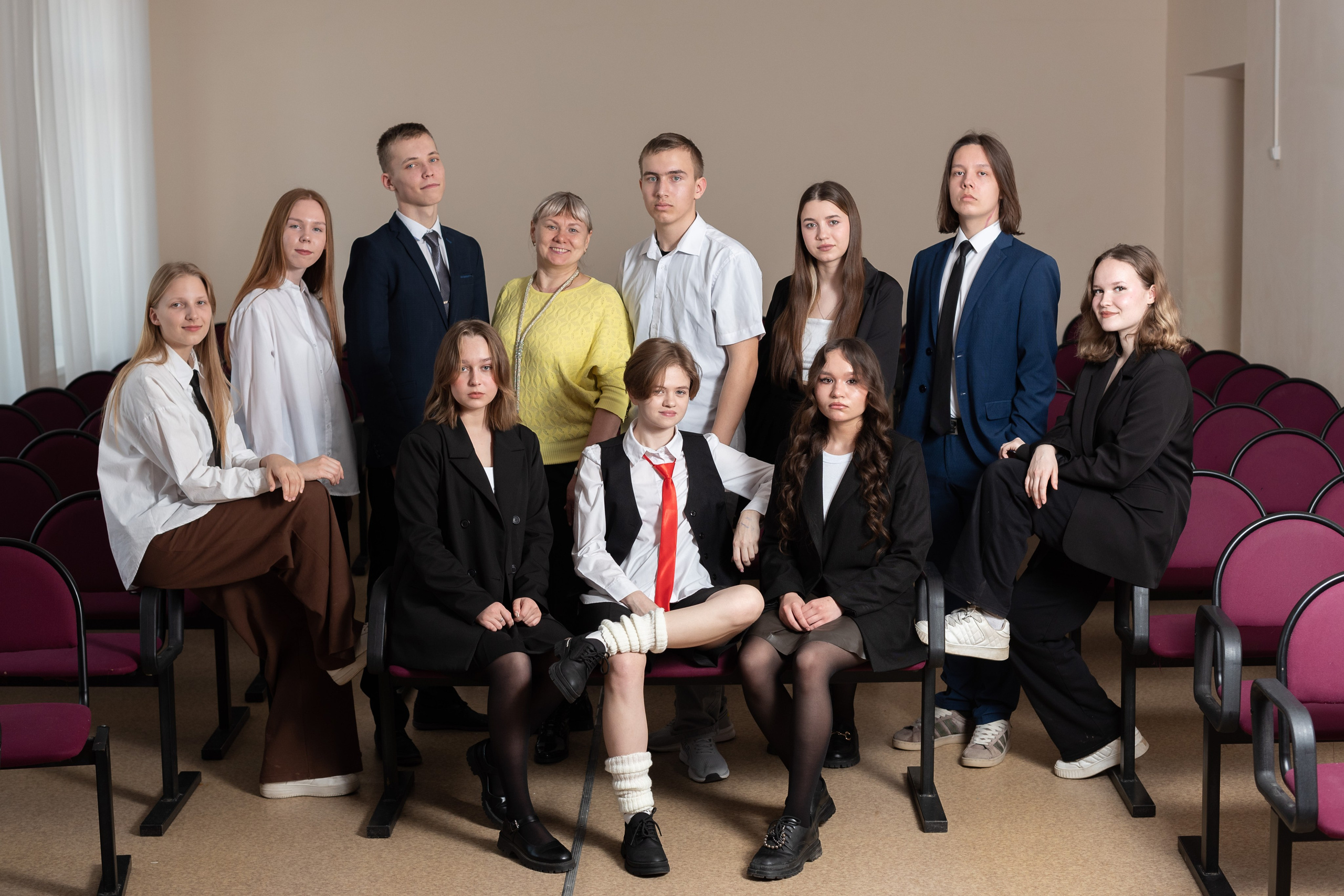 Выпускники школы. Контент фотограф в Перми Нина Березина