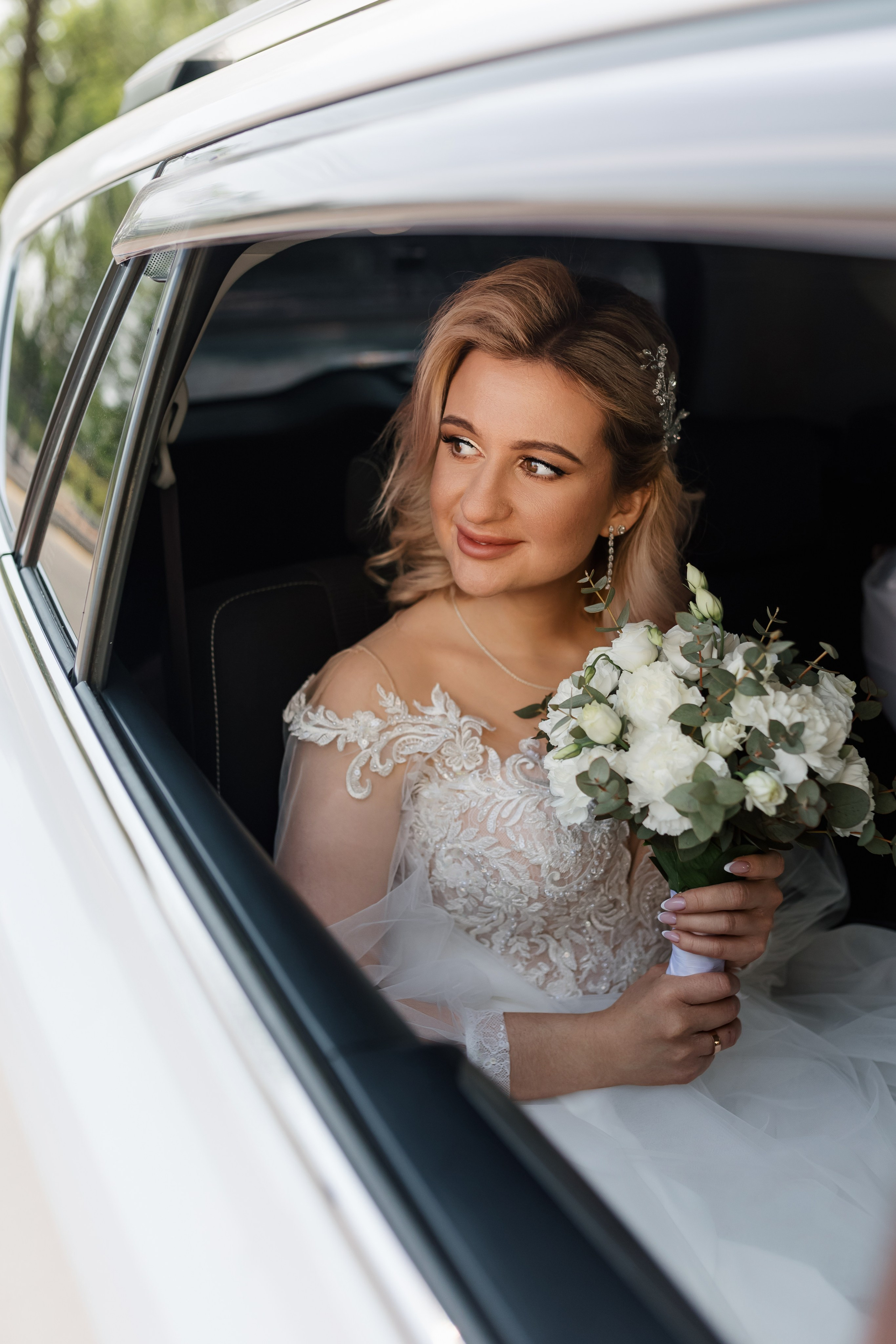 Максим и Юля. Дом офицеров. Свадебный фотограф в Хабаровске