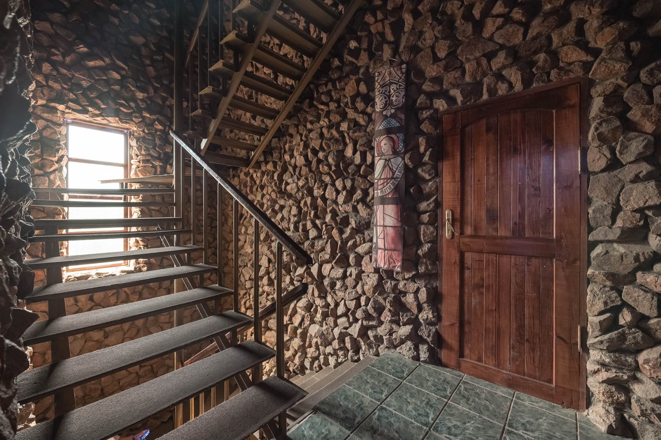 Пансионат Old castle, съемка для контента и рекламы. Интерьерный и репортажный фотограф в Алматы