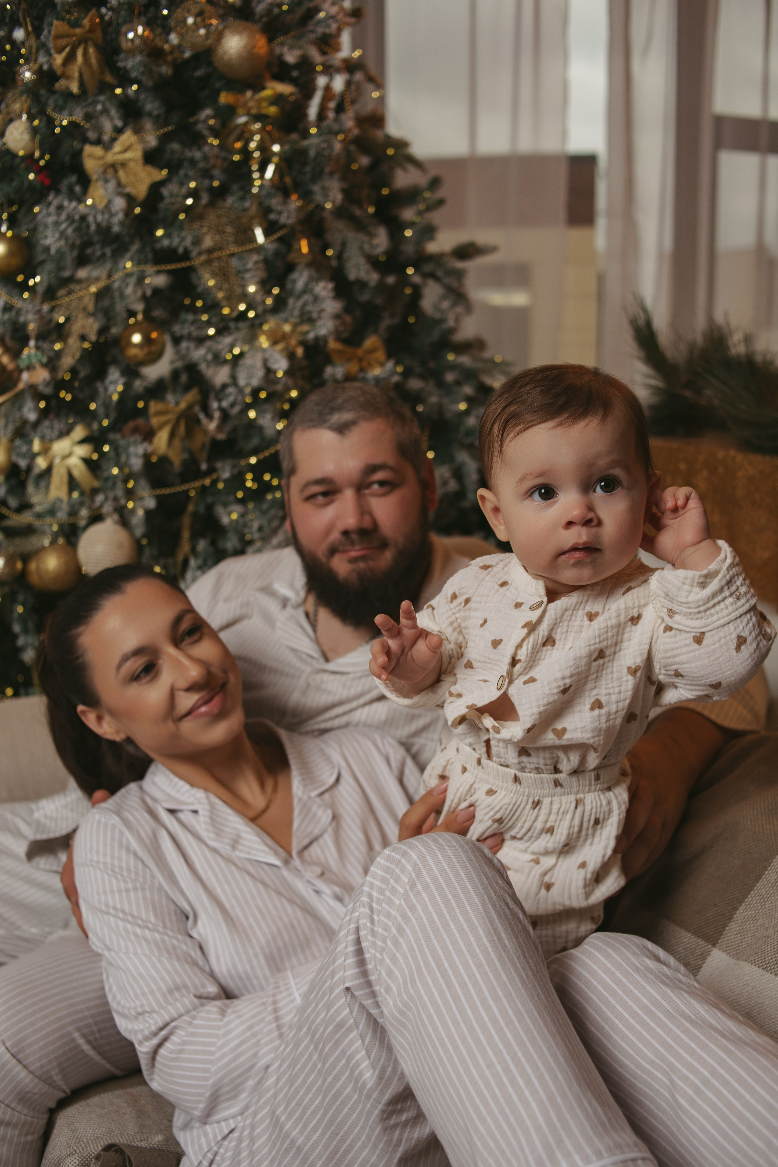 Ева и родители. Семейный фотограф Гульцовская Екатерина