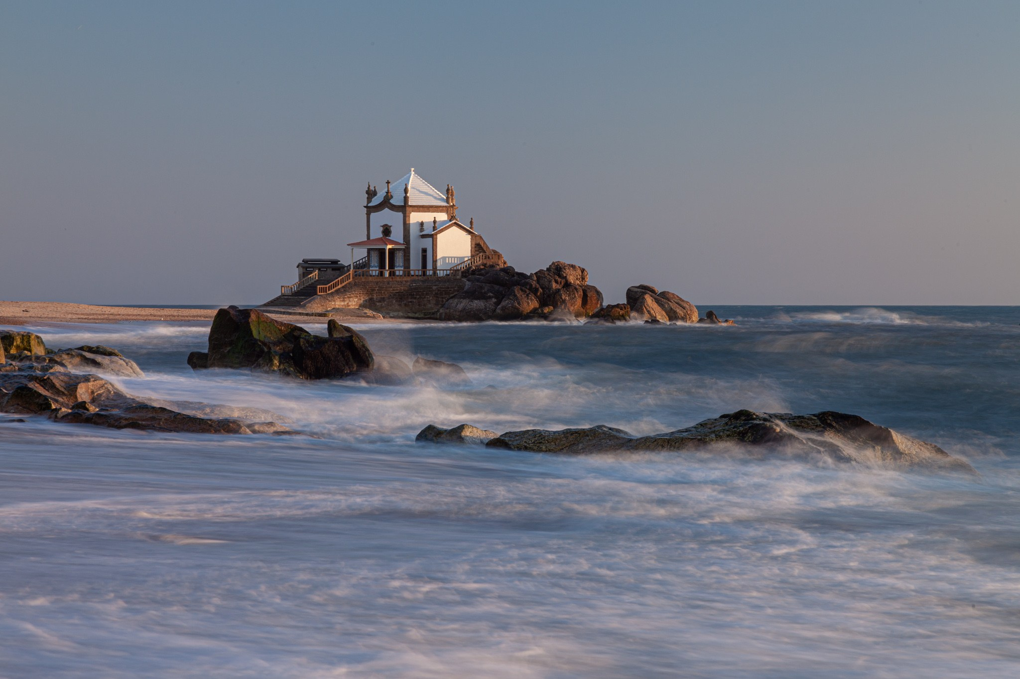 Capela Senhor da Pedra Miramar Gaia, Португалия 2010. Фотограф Василий Буланов