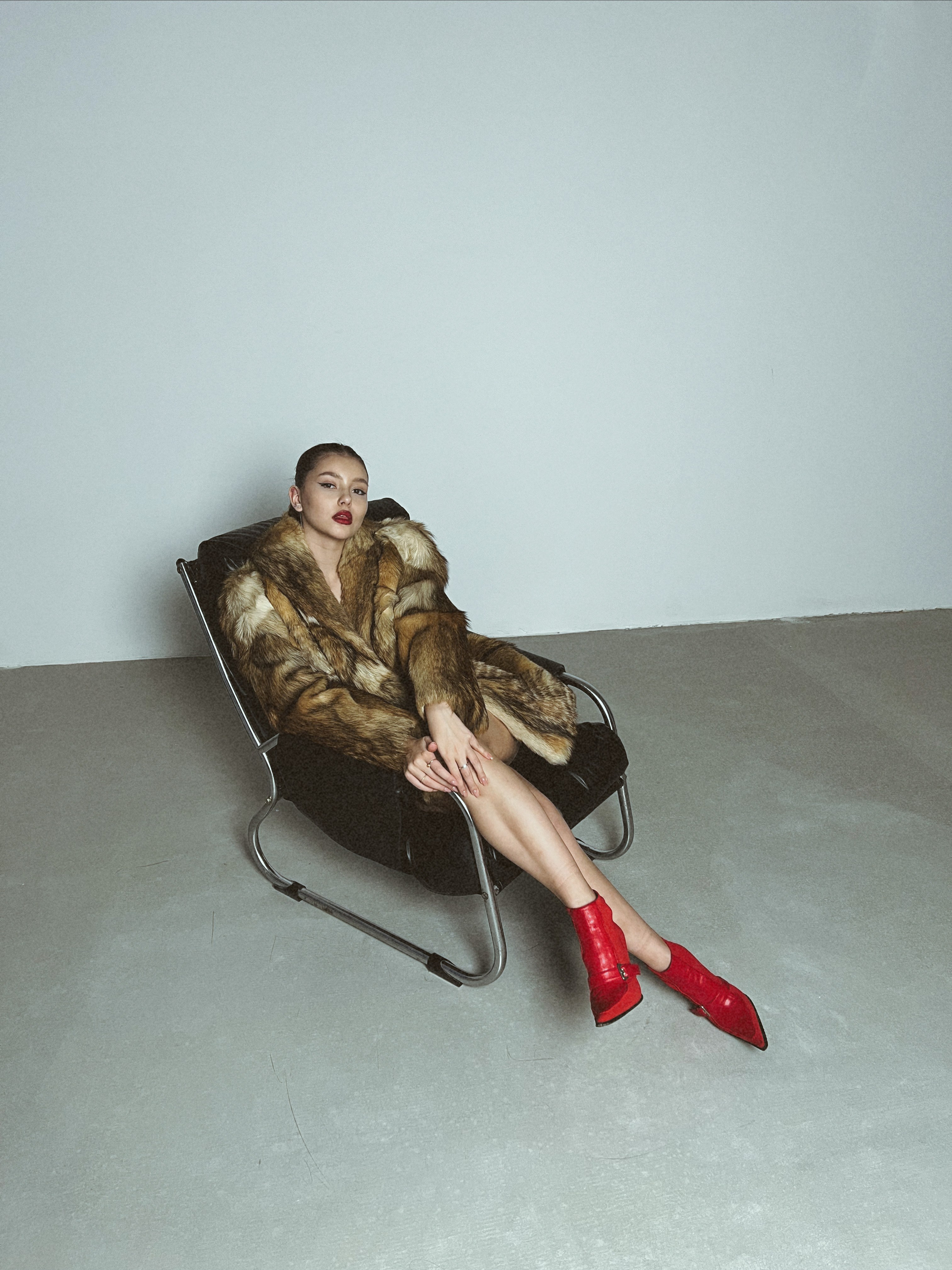 Катя — студийная съемка. Мобильный фотограф и видеограф — Алина