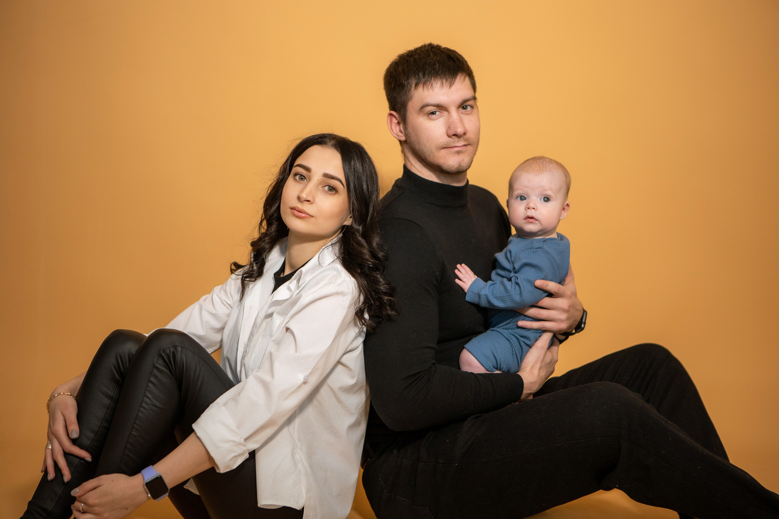 СТУДИЙНЫЙ СЕМЕЙНЫЙ ПОРТРЕТ. Свадебный, семейный, детский фотограф в Екатеринбурге.Фотосессия родов