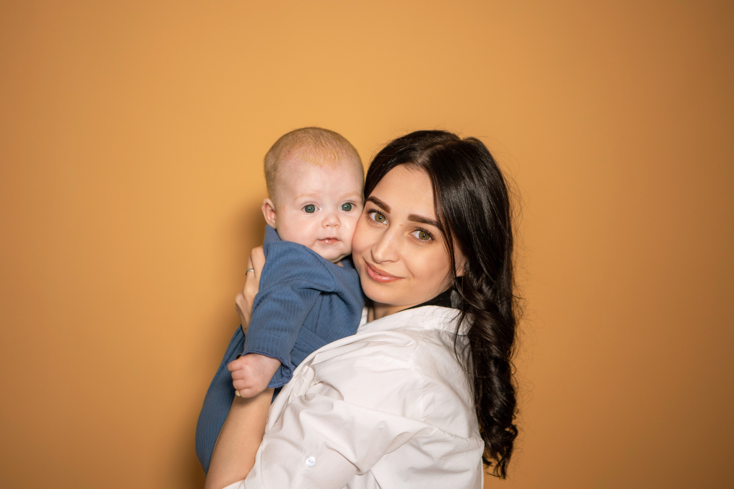 СТУДИЙНЫЙ СЕМЕЙНЫЙ ПОРТРЕТ. Свадебный, семейный, детский фотограф в Екатеринбурге.Фотосессия родов