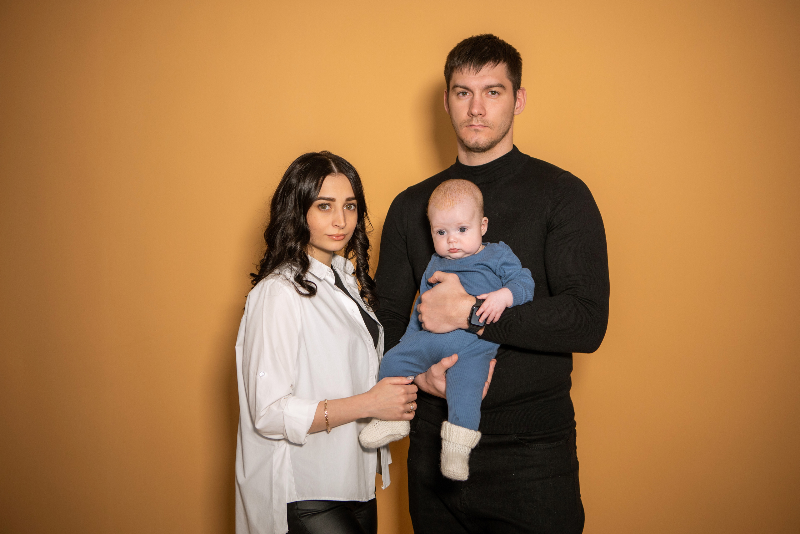 СТУДИЙНЫЙ СЕМЕЙНЫЙ ПОРТРЕТ. Свадебный, семейный, детский фотограф в Екатеринбурге.Фотосессия родов