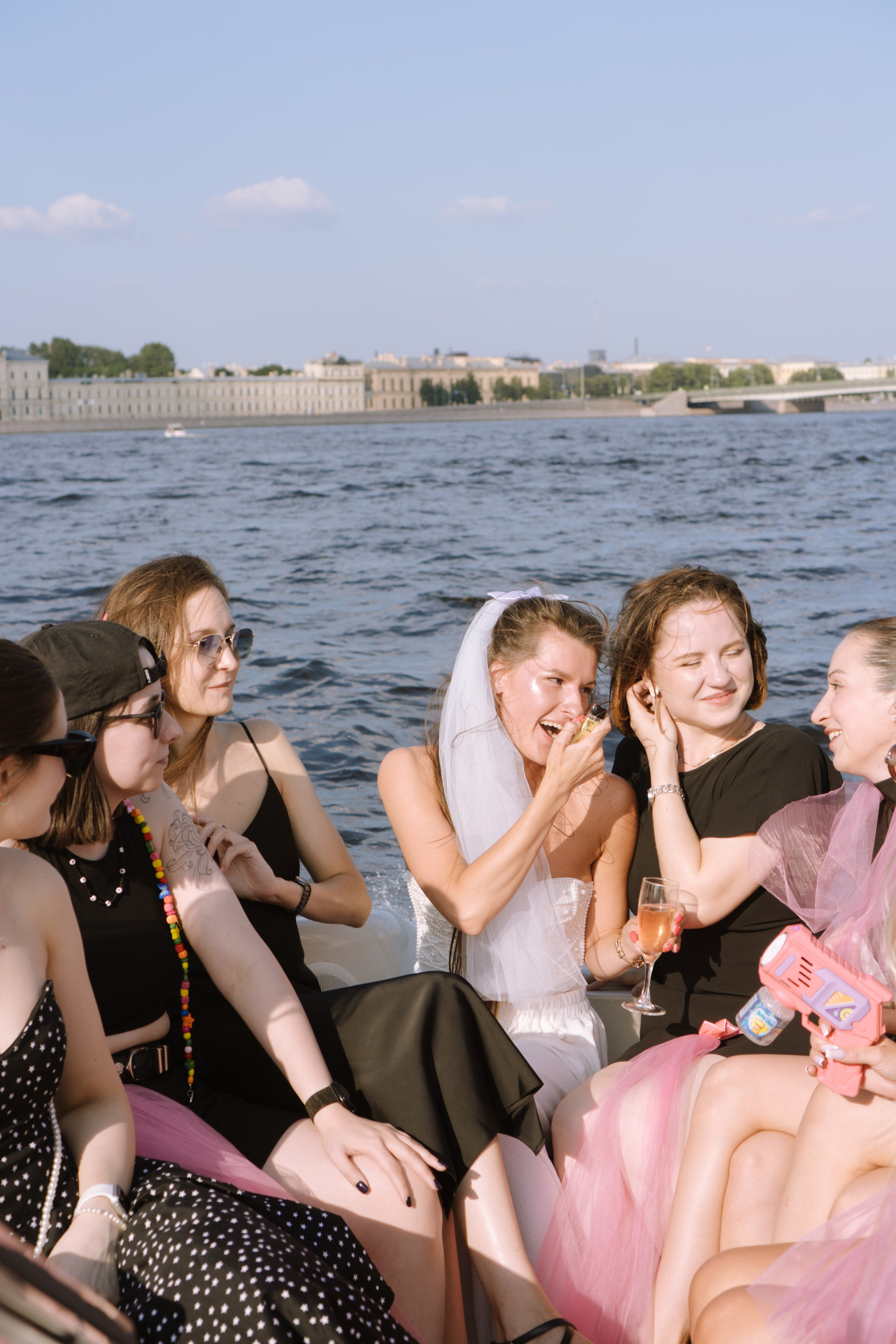 ДЕВИЧНИК НА КАТЕРЕ. Профессиональный фотограф, Санкт-Петербург — Виктория Богомолова