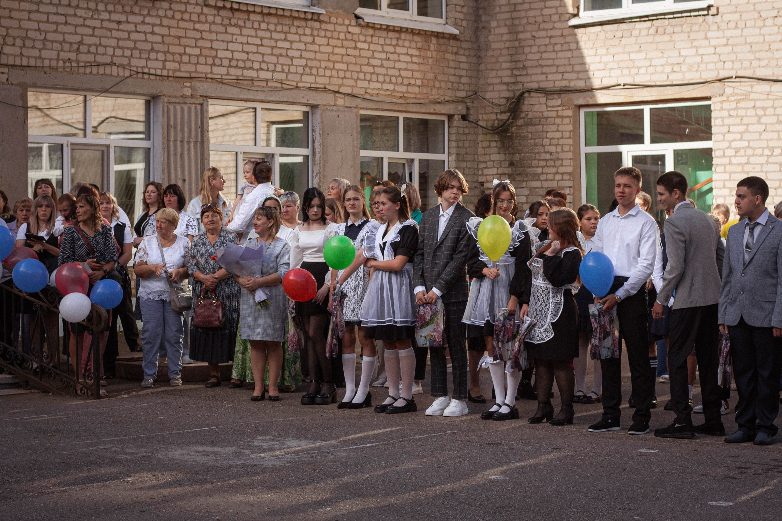 11 класс линейка. Портретный фотограф в Саратове