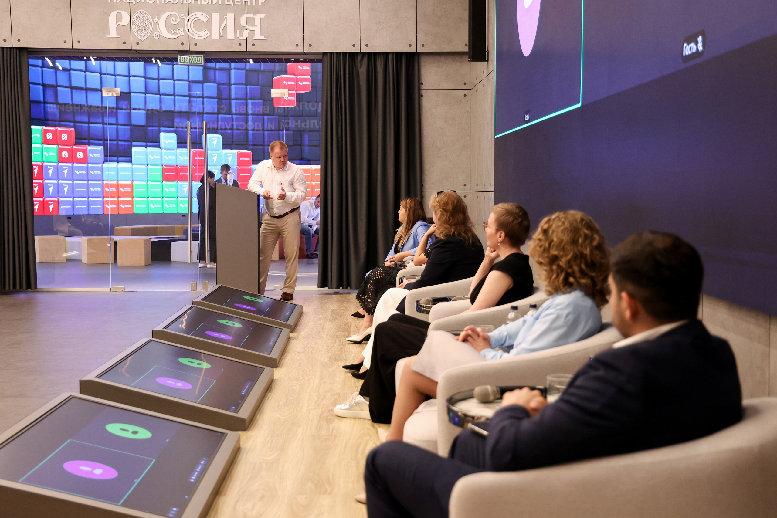 Секция. Вернадский. Свадебный и Event фотограф в Москве Бажина Ирина