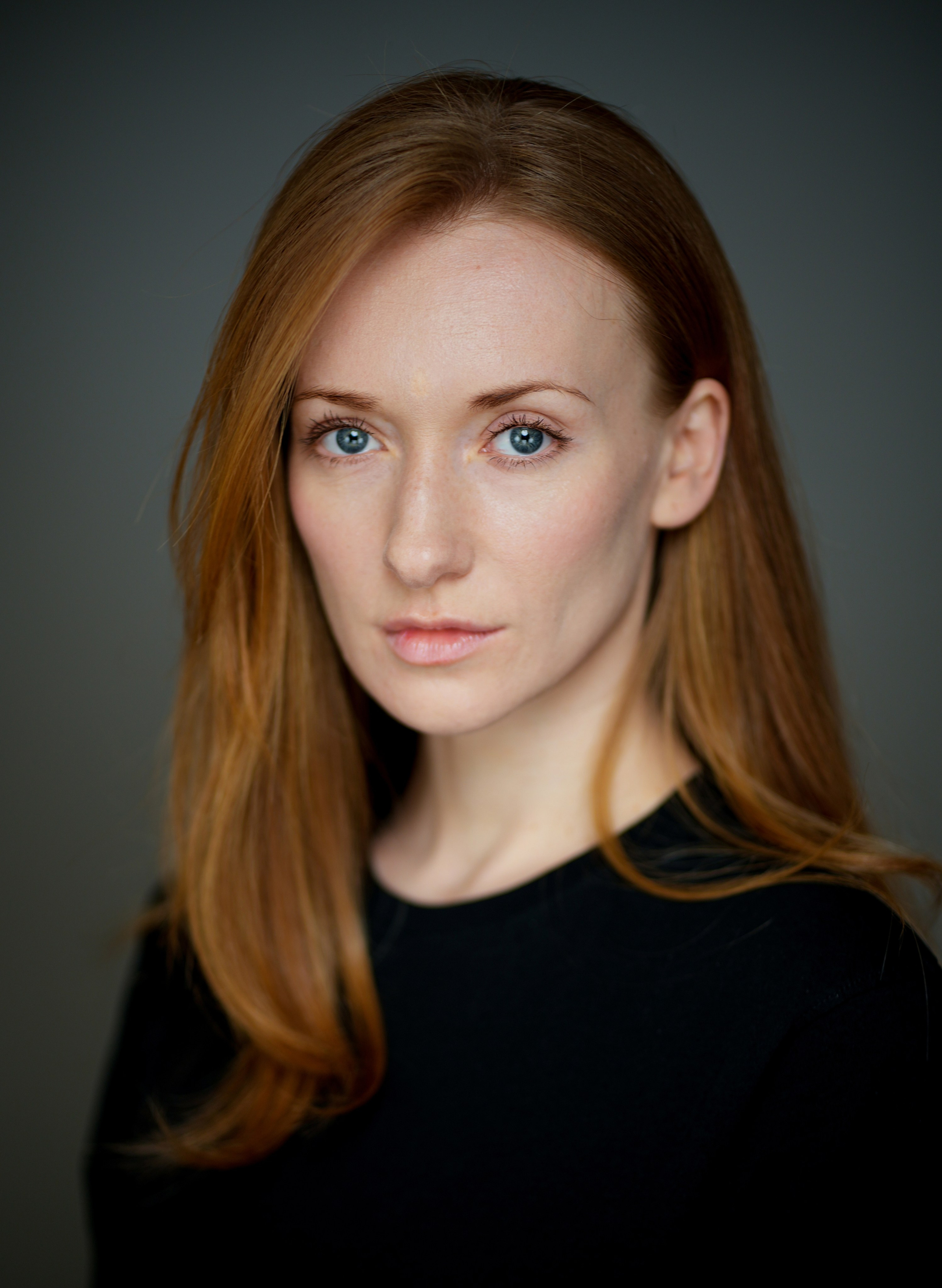 Актриса Алина Чернобровкина. Портретная съемка в Москве, студийный фотограф Игорь Фомин